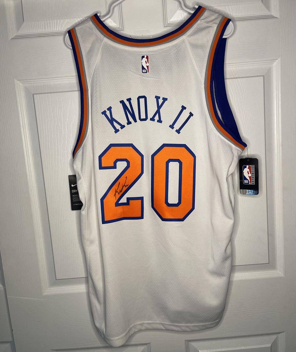 NBA Autographed Kevin Knox Knicks Jersey Size US XL / EU 56 / 4 - 3 Thumbnail