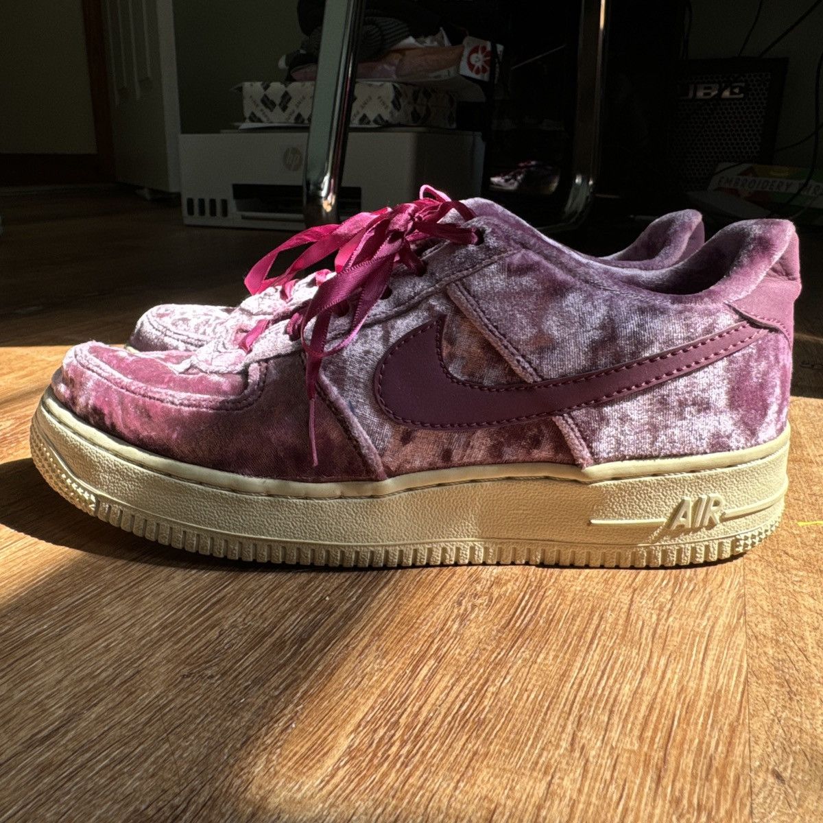 Nike Pink velvet Nike Air Force 1s Size US 5.5 / IT 35.5 - 4 Thumbnail