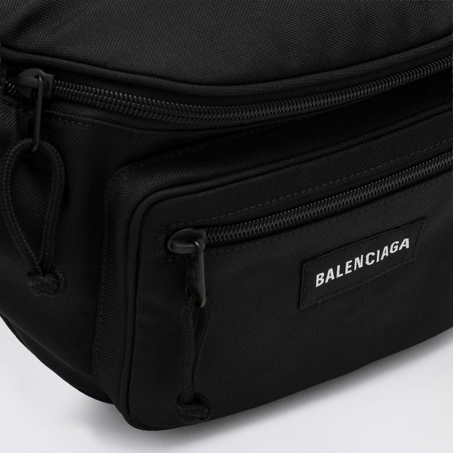 Balenciaga o1d2blof0226 Size: OS / Belt Bag With Logo in Black Size ONE SIZE - 5 Thumbnail
