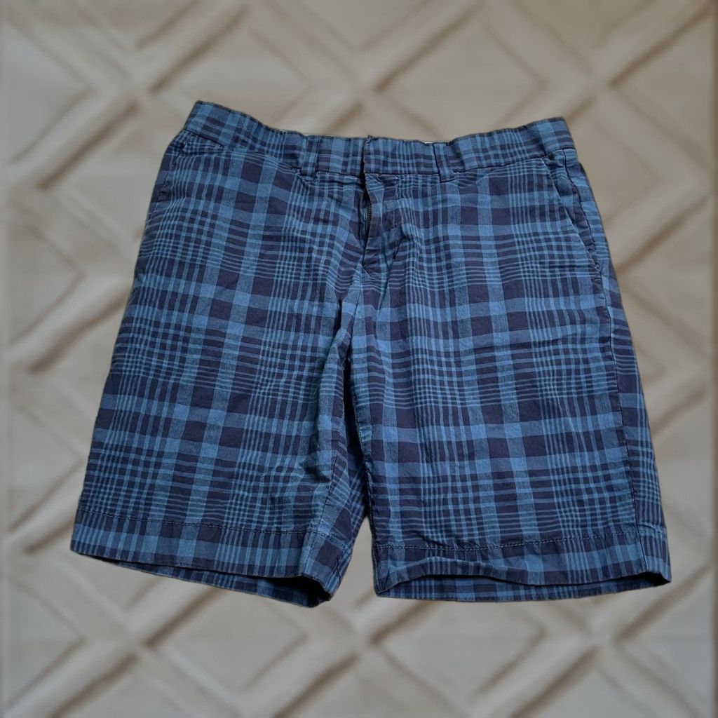 Tommy Hilfiger Tommy Hilfiger Chino Shorts Mens 31 Blue Plaid Flat Front Cotton Casual Outdoor Regular Fit Adults Mens Size US 31 - 1 Thumbnail