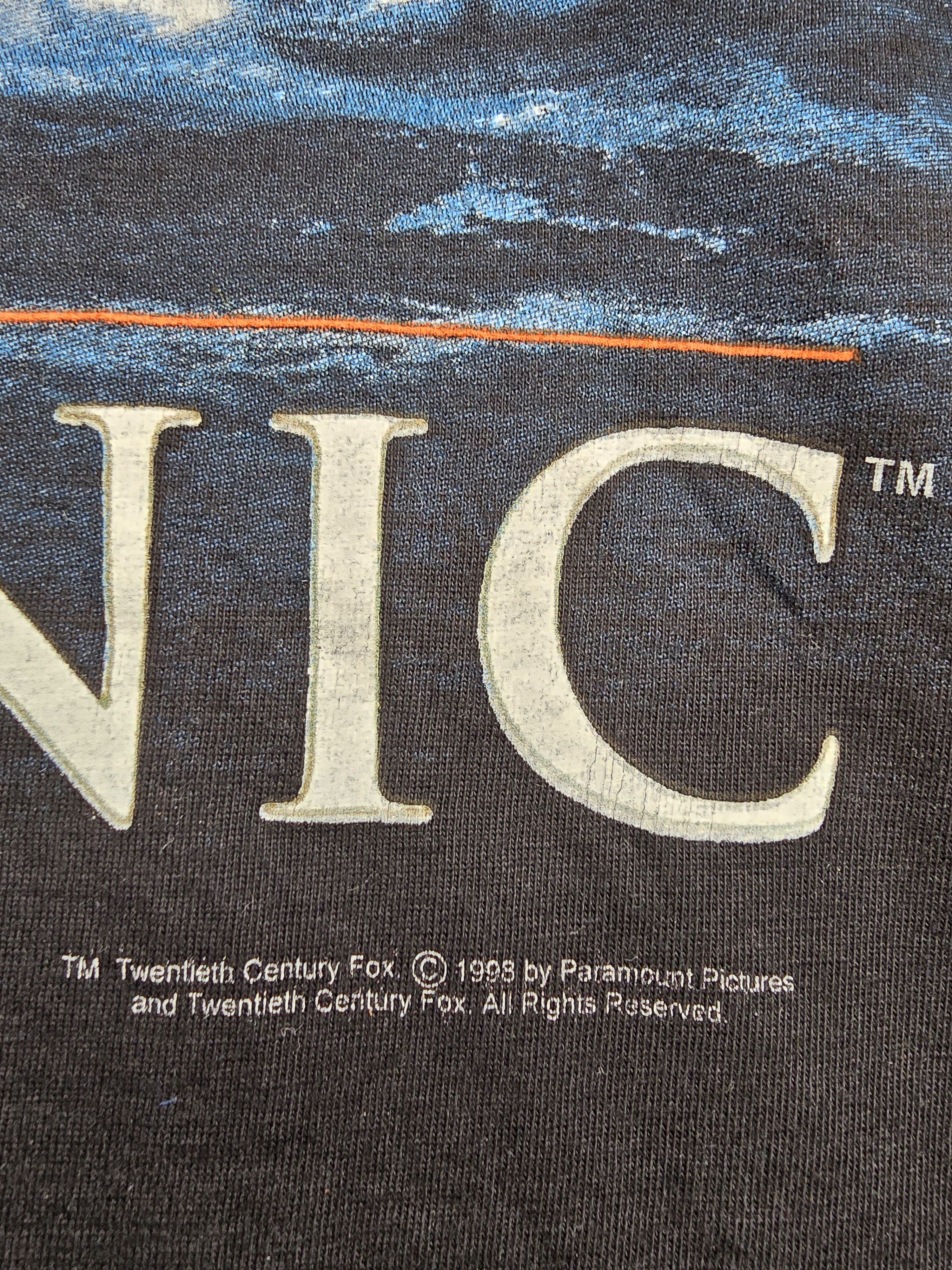 Fox Racing × Vintage 1998 James Cameron's Titanic Leonardo DiCaprio XL 23" 30" Size US XL / EU 56 / 4 - 3 Thumbnail