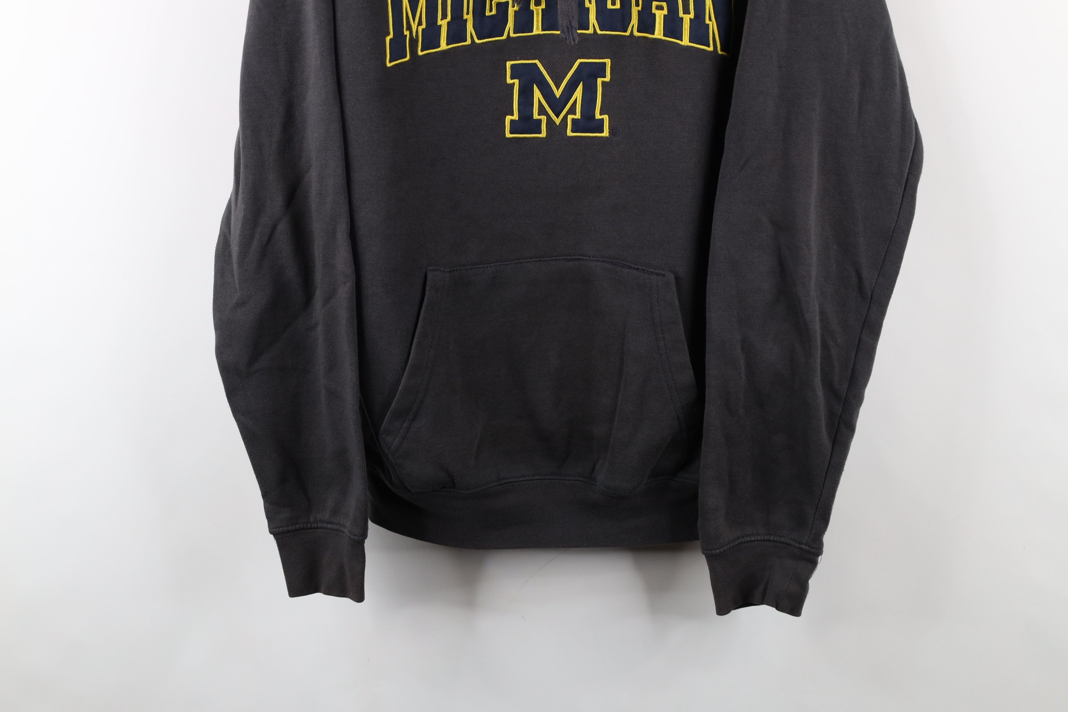 Vintage Vintage Spell Out University of Michigan Hoodie Dark Gray Size US S / EU 44-46 / 1 - 3 Thumbnail