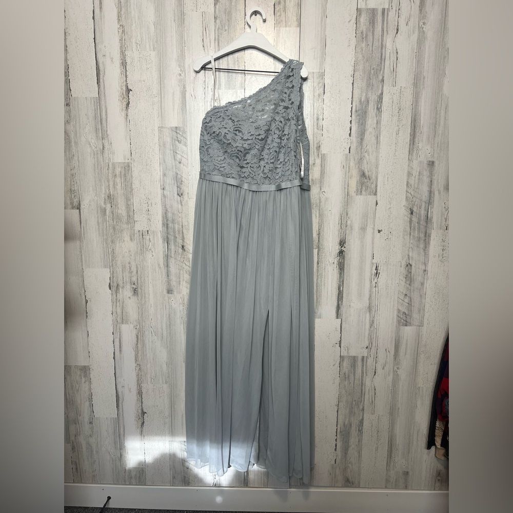 Other David’s Bridal One-Shoulder Lace Chiffon Gown – Misty Blue – Size XL / US 12-14 / IT 48-50 - 4 Thumbnail
