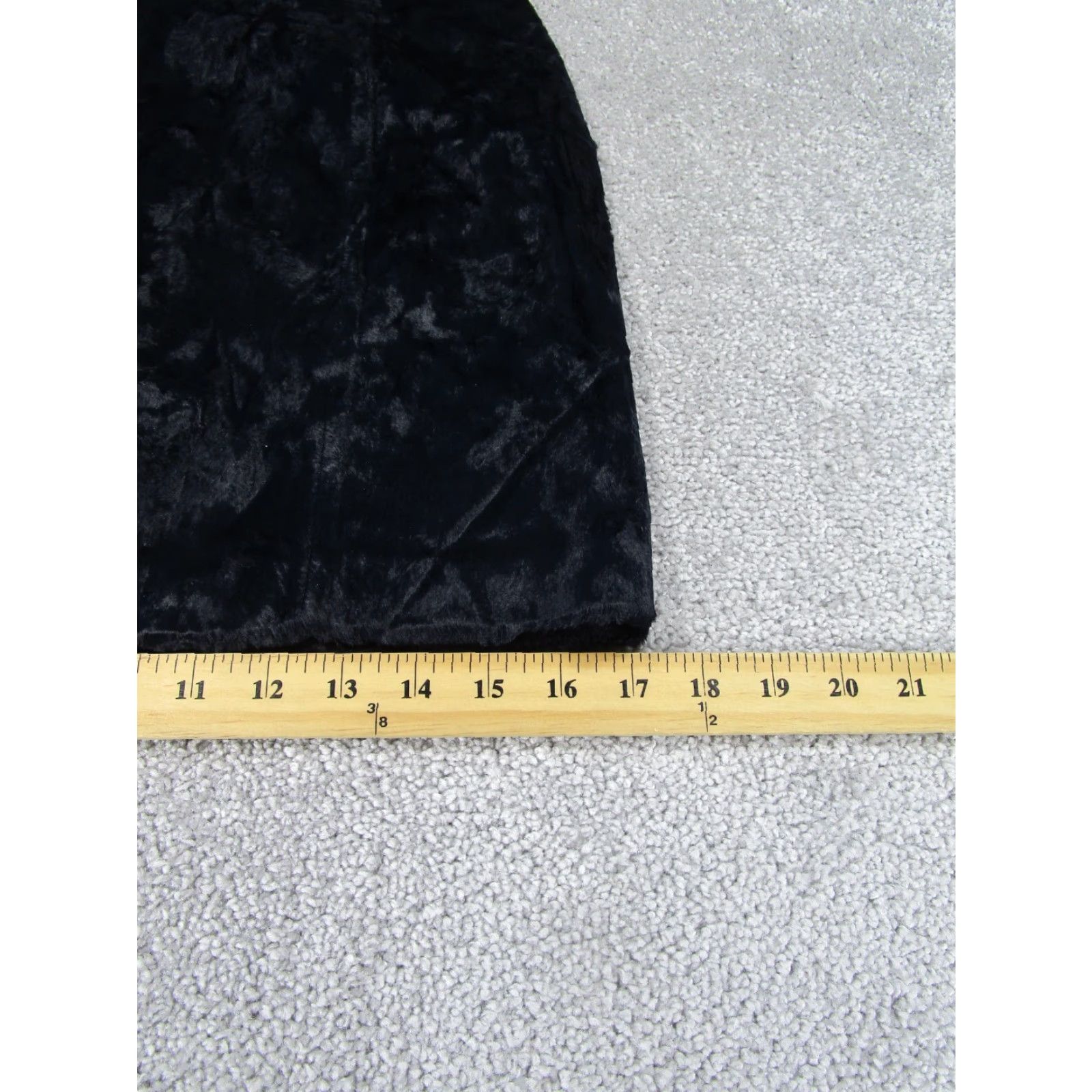 Michael Kors Michael Kors Mini Skirt Womens 2 Black Faux Fur Casual Party/Cocktail Travel Zip Zipper Cotton Blend Short Style Mini Skirt Womens 2 Black MK Size 26" / US 2 / IT 38 - 3 Thumbnail