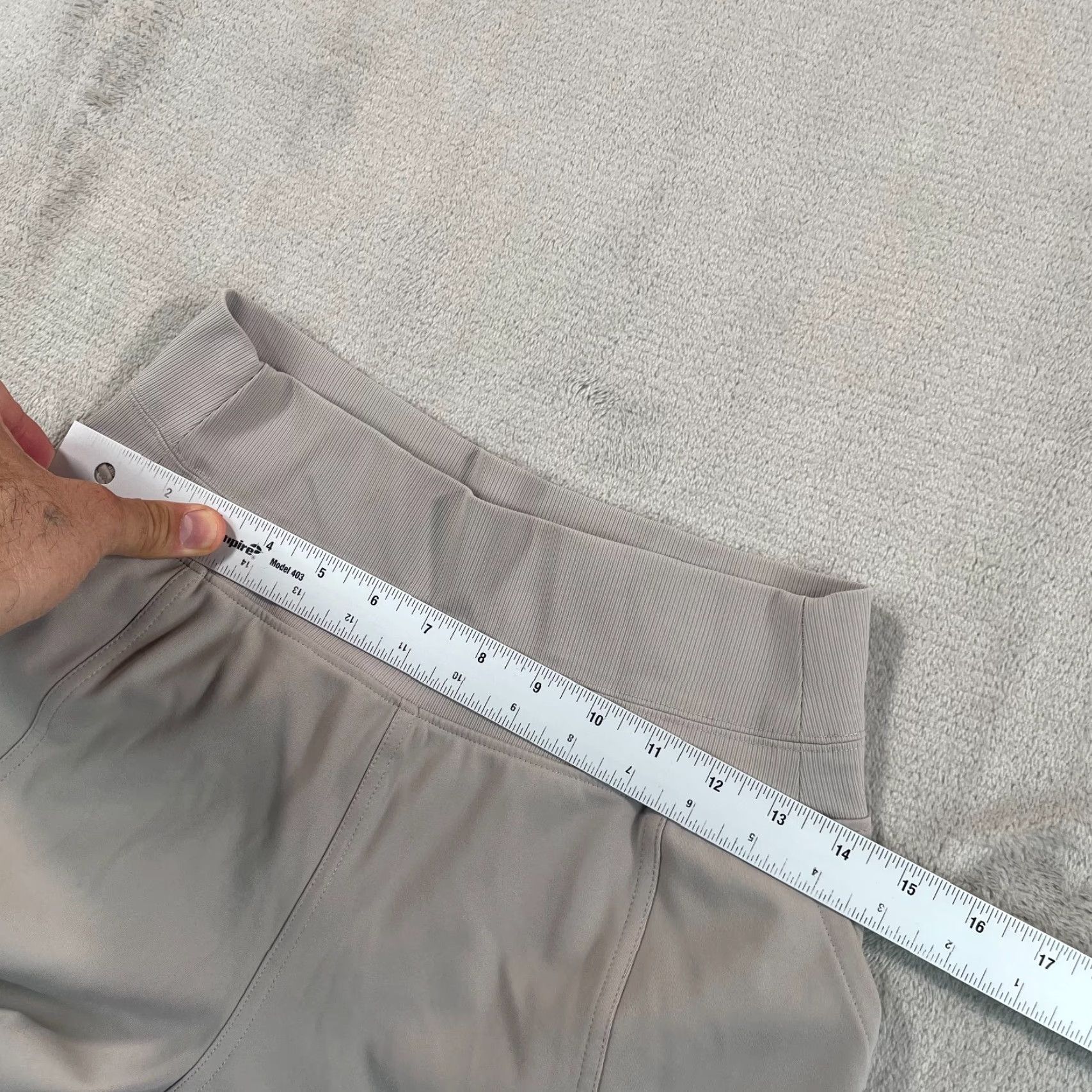 Athleta Athleta Venice High Rise Cargo Wide Leg Pants Women XS Beige Relaxed Wide-Leg Pockets Travel Yoga Workwear Athleisure 31 in Inseam Size 26" / US 2 / IT 38 - 5 Thumbnail