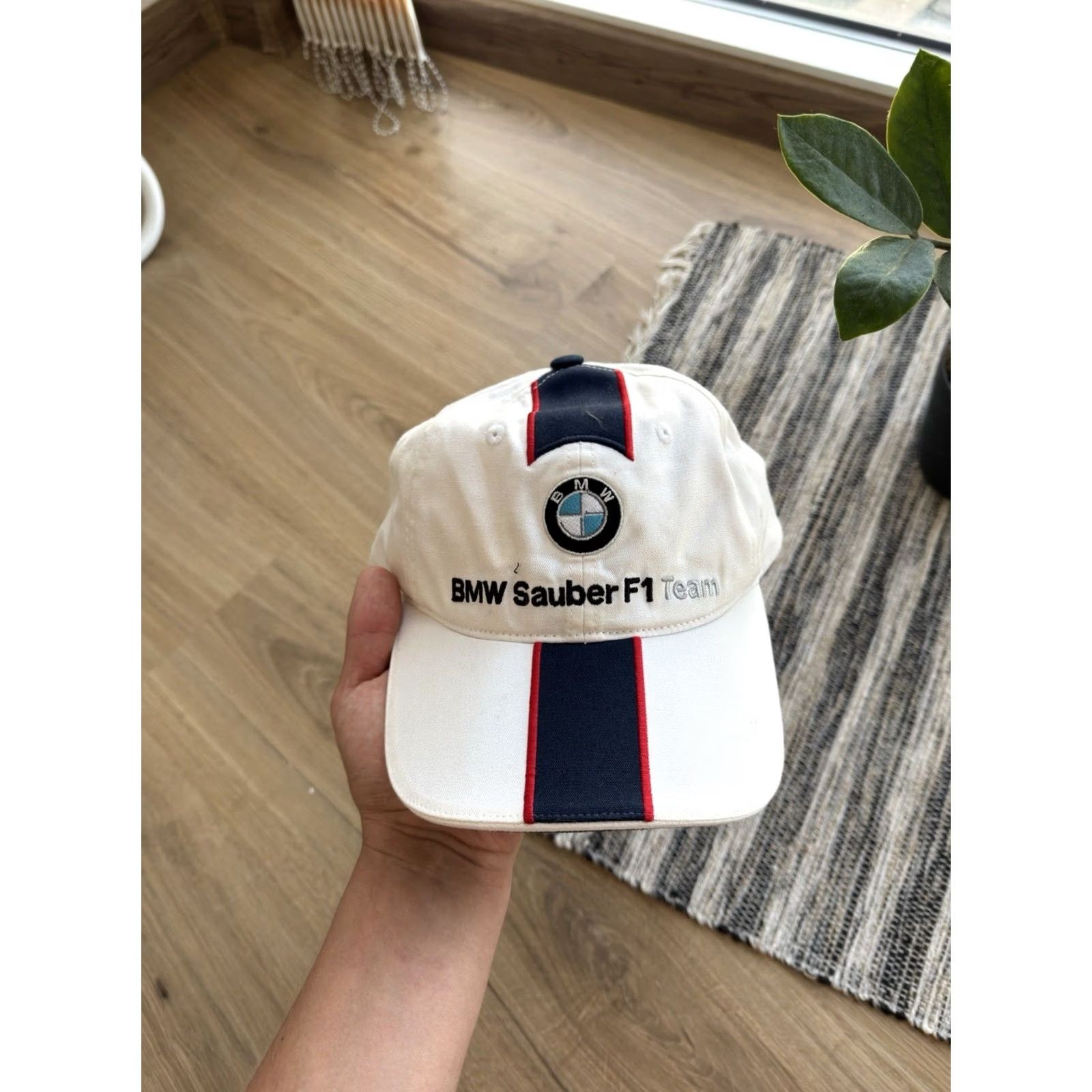 BMW VINTAGE BMW Sauber F1 Team Racing 2007 White Classic Cap Hat One Size Men Size ONE SIZE - 4 Thumbnail