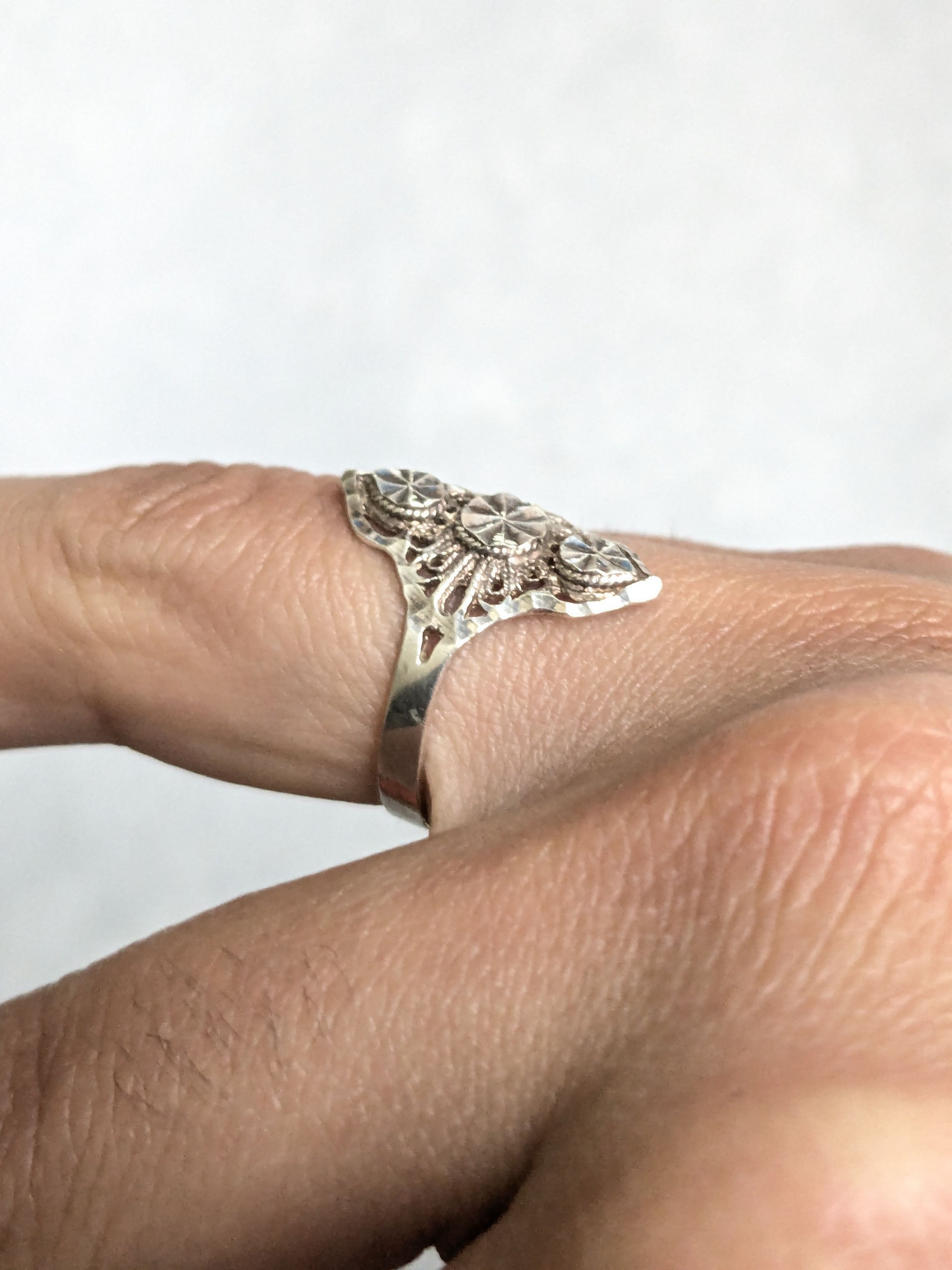 Jewelry Vintage Beverly Hills Sterling Silver Ring Filigree 8.75 Size ONE SIZE - 11 Thumbnail