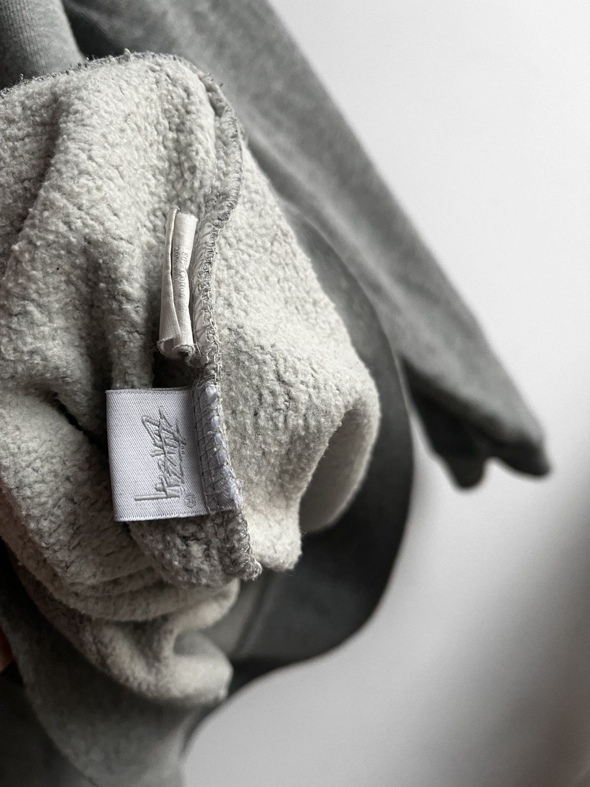 Stussy Stussy grey crewneck L Size US L / EU 52-54 / 3 - 6 Thumbnail