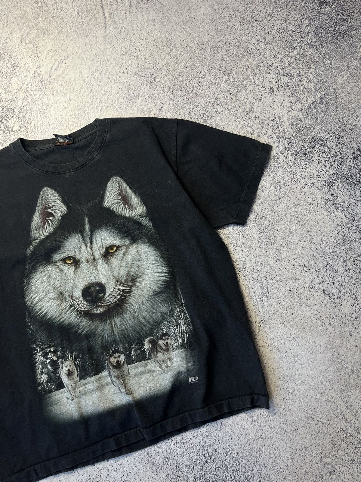 Vintage Vintage Wolf streetwear animal tee size L Size US L / EU 52-54 / 3 - 4 Thumbnail