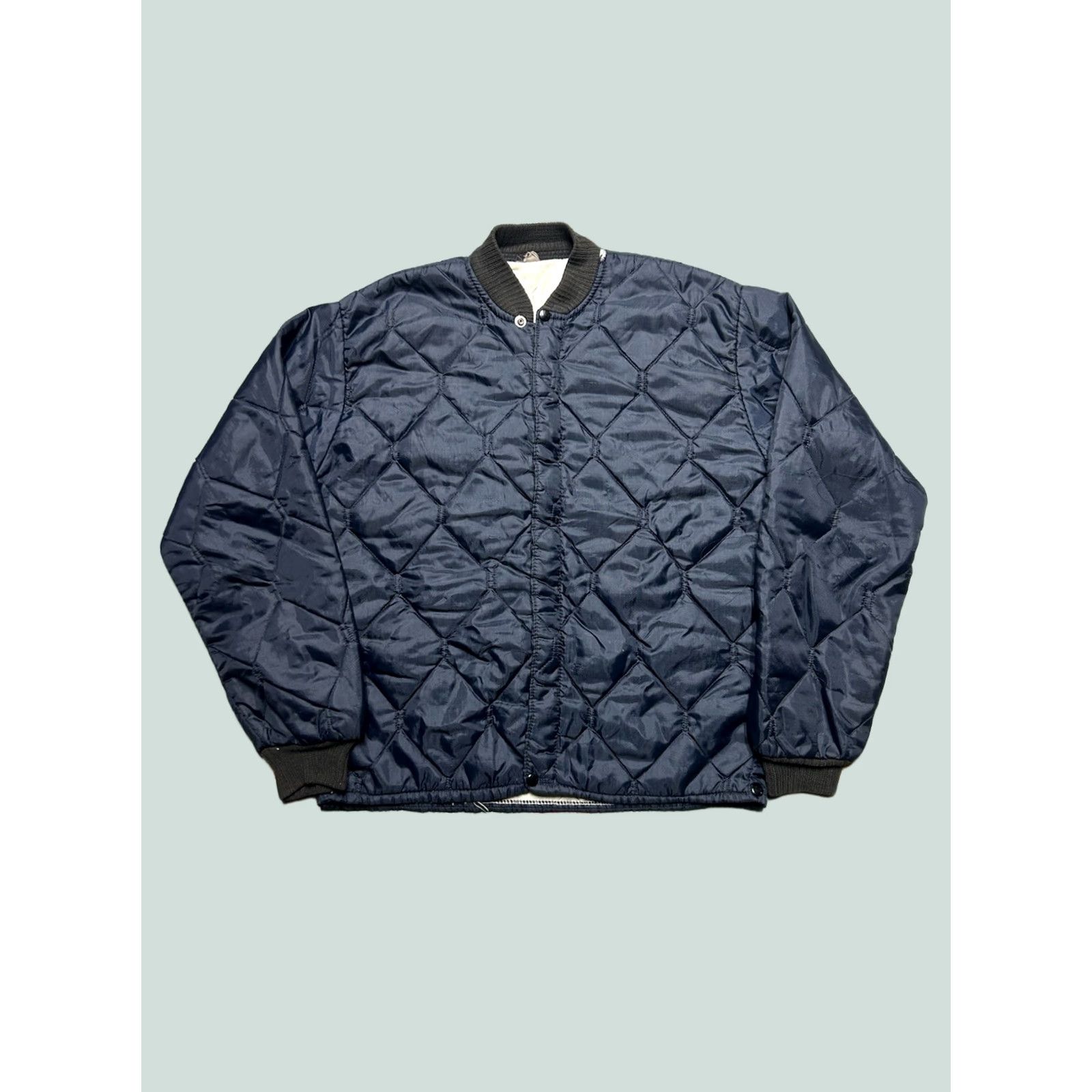 Vintage VINTAGE 1960s diamond quilted jacket navy blue full zip nylon men’s small Quilted Jacket Navy Blue Mens Small Size US S / EU 44-46 / 1 - 1 Thumbnail