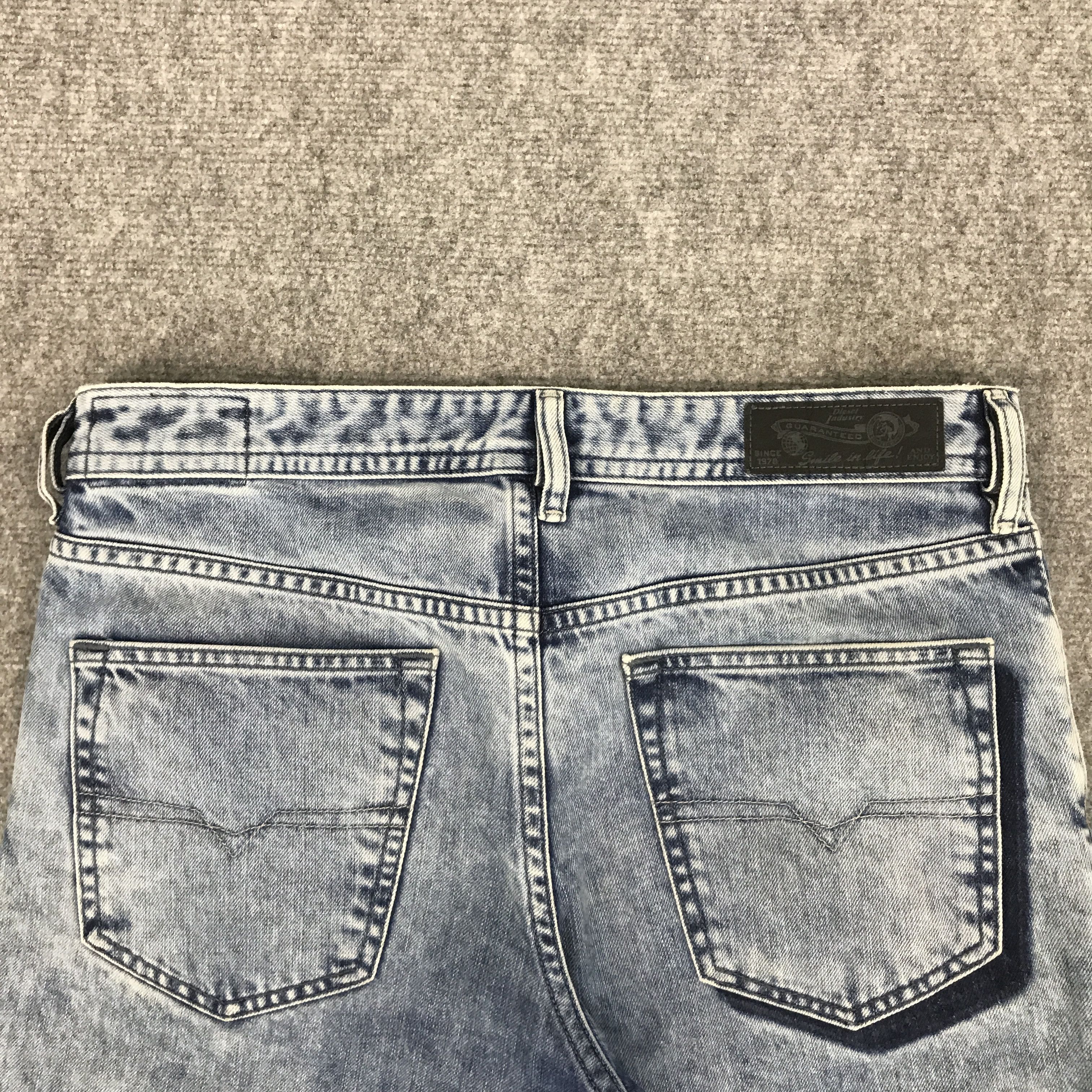 Diesel DIESEL INDUSTRY GUARANTEED DENIM JEANS SHORTS Size US 30 / EU 46 - 5 Thumbnail