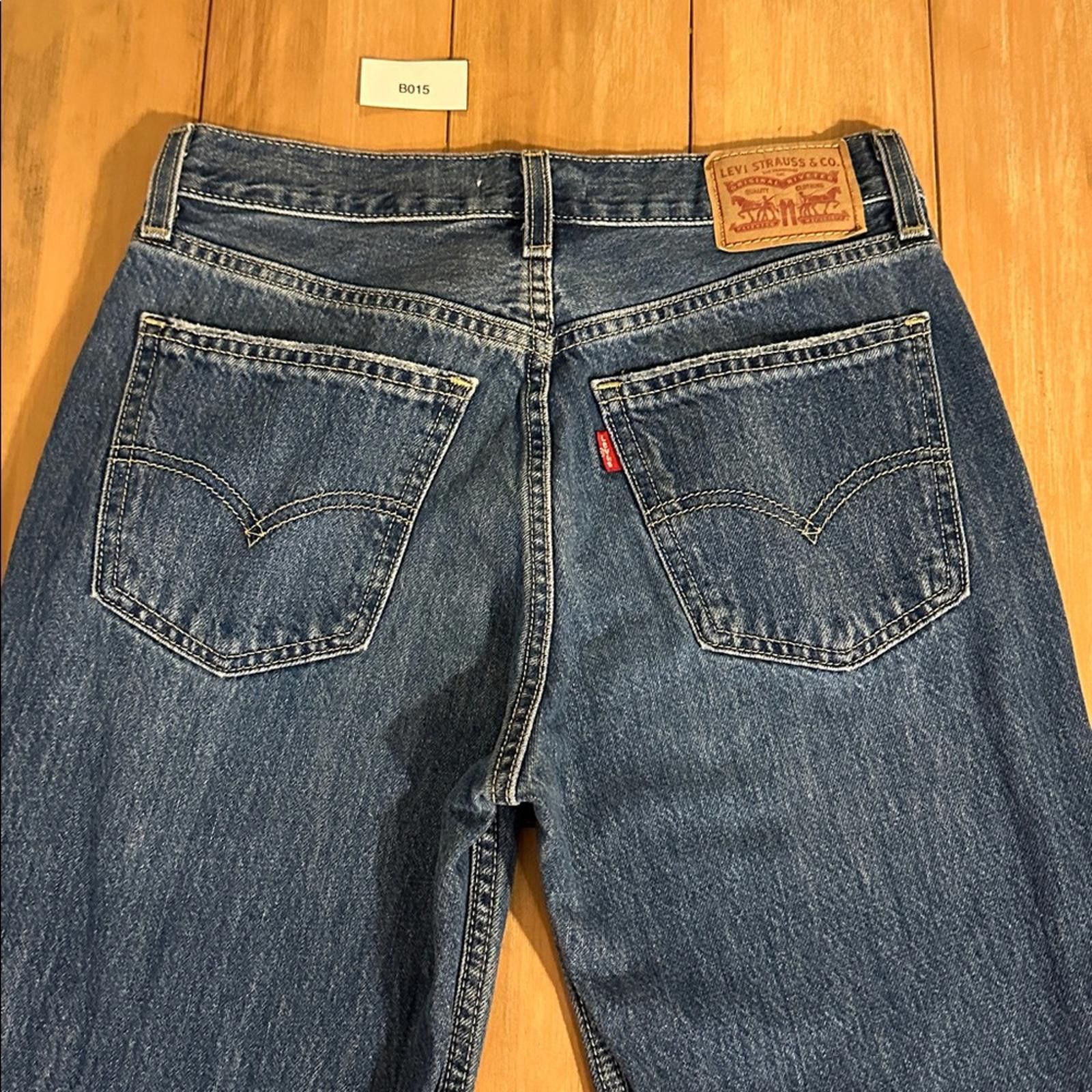 Levi's Levi’s sz 25 Low Pro Straight Classic Women's Jeans EUC Size 25" / US 0 / IT 36 - 3 Thumbnail