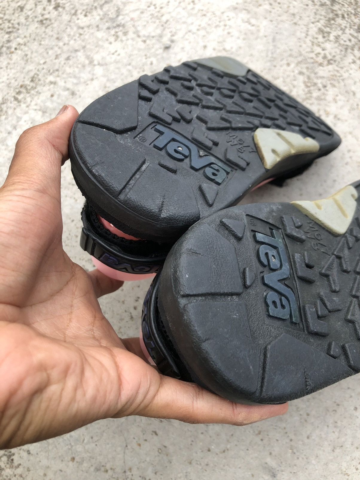 Teva × Vintage VINTAGE TEVA MADE IN USA SANDAL Size US 7 / EU 40 - 4 Thumbnail