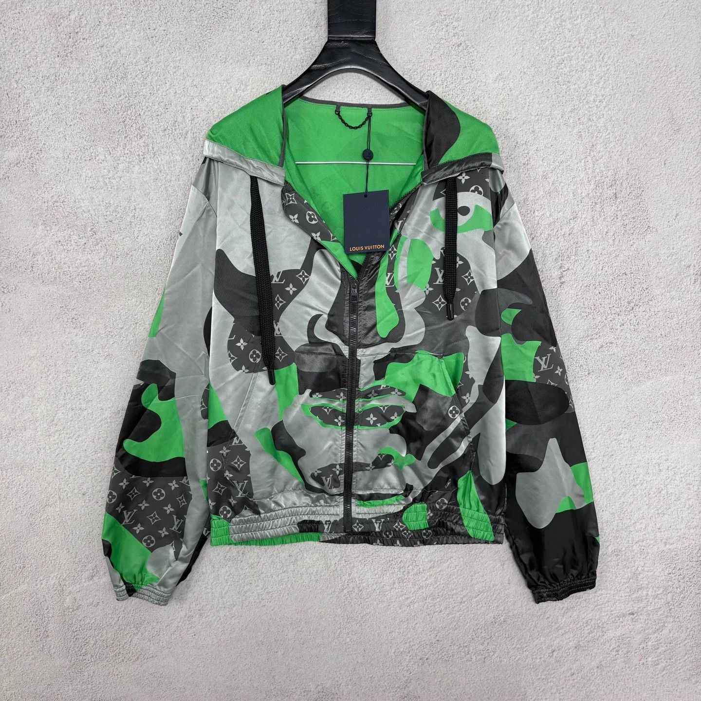 Louis Vuitton LV colorblock camo character hood zip jacket men's Size US M / EU 48-50 / 2 - 1 Thumbnail