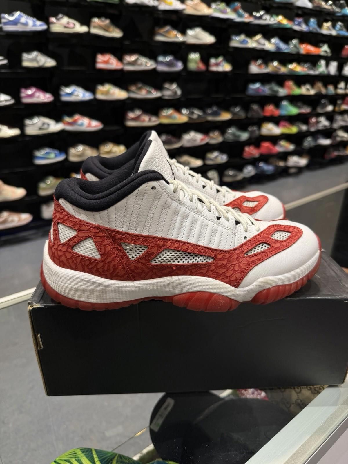 Jordan Brand Size 8.5 - Jordan 11 Retro IE Low Gym (919712-101) Size US 8.5 / EU 41-42 - 3 Thumbnail