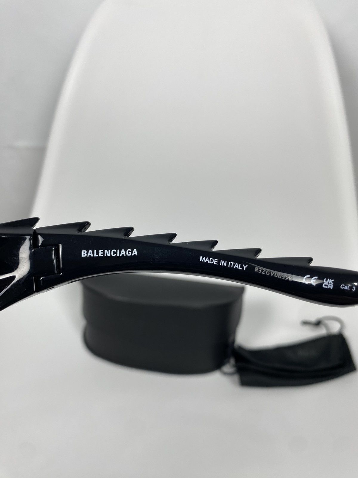 Balenciaga Balenciaga Spike Rectangle Sunglasses New BB0255S Size XL Size ONE SIZE - 10 Thumbnail