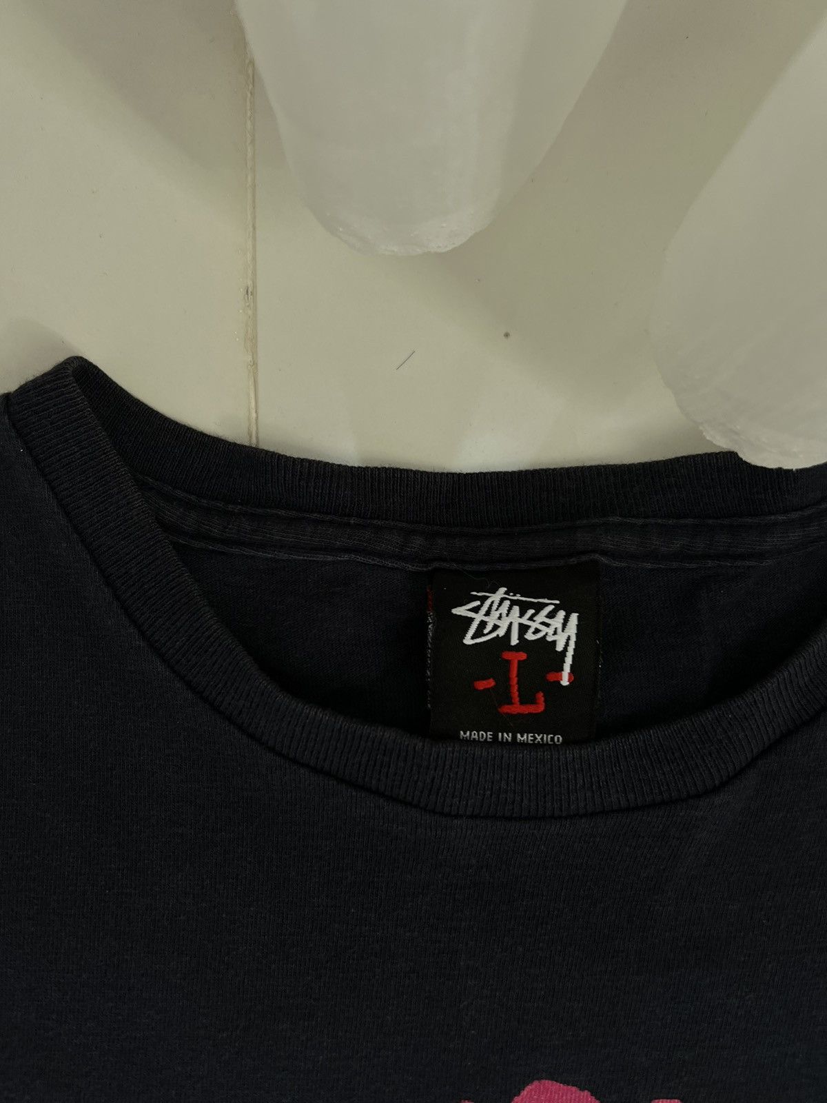 Stussy 90’s STUSSY THE MACHINE KOSTAS SEREMETIS RARE NEON LOGO TEE Size US L / EU 52-54 / 3 - 3 Thumbnail
