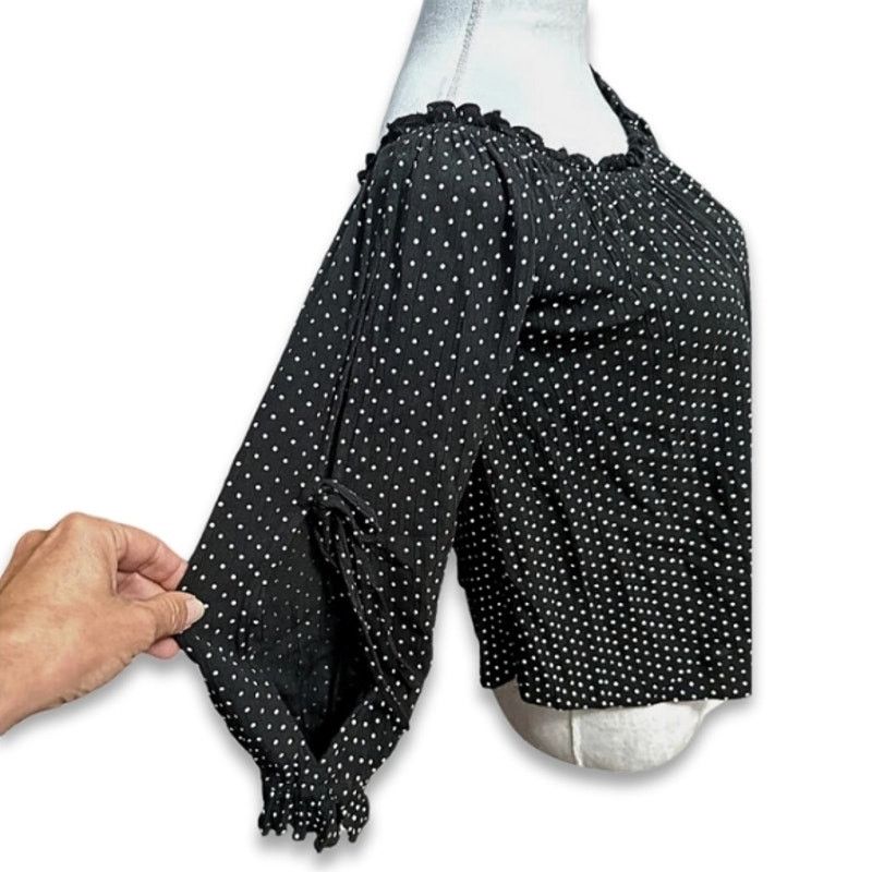 American Eagle Outfitters American Eagle Outfitters Off Shoulder Polka Dot Black W XS Size XS / US 0-2 / IT 36-38 - 4 Thumbnail