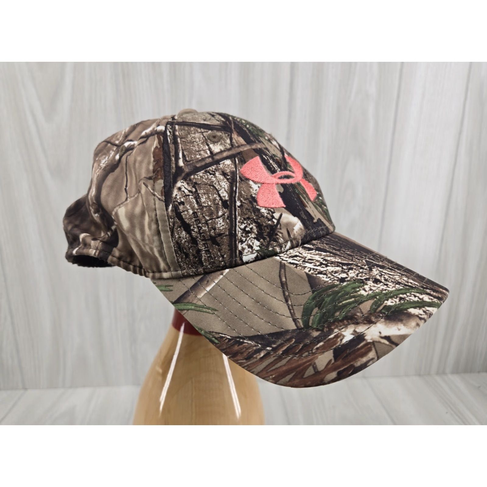 Under Armour VINTAGE Under Armour Pink Logo Camo Hat Womens Adjustable Strapback Brown By UA Womens Adjustable Pink Logo Camo Hat Size ONE SIZE - 4 Thumbnail
