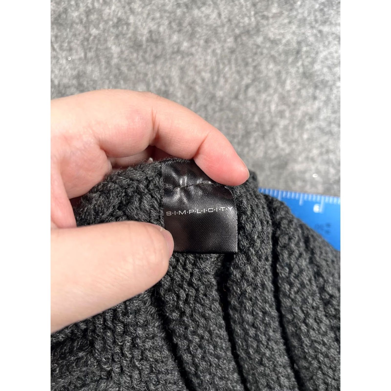 Vintage Simplicity Mens Beanie Hat Knit Gray One Size Shamrock Foods Logo Embroidered Winter Warm Cuffed Size ONE SIZE - 7 Thumbnail