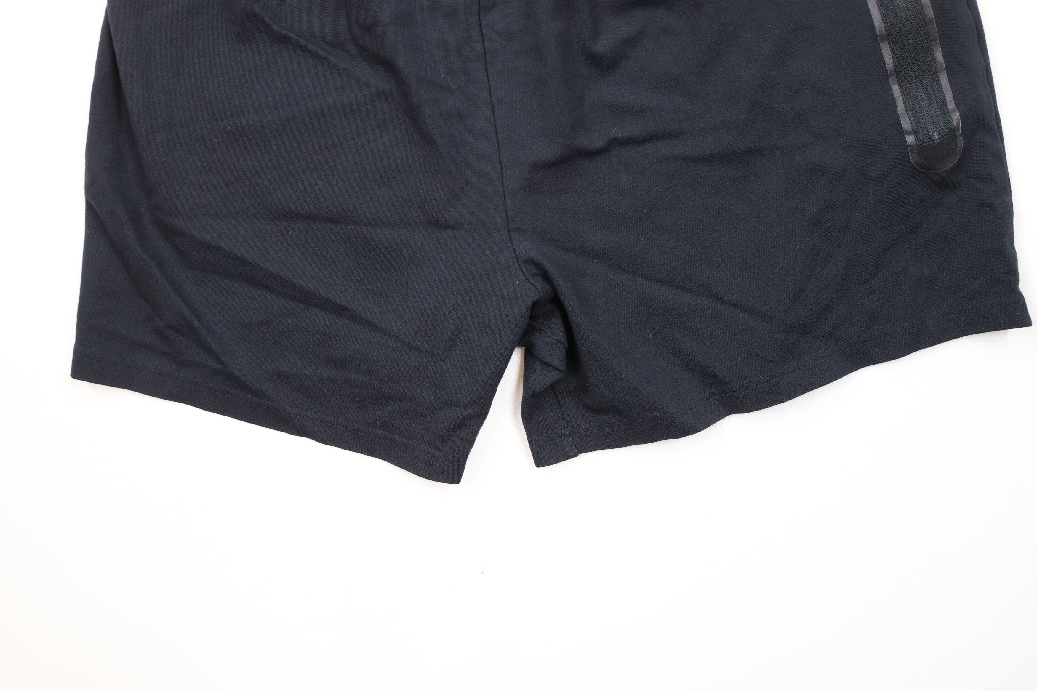 Nike × Vintage Nike Sportswear Spell Lightweight Tech Fleece Shorts Black Size US 38 / EU 54 - 13 Thumbnail