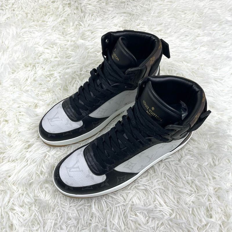 Louis Vuitton Louis Vuitton Rivoli High-Top Fashion Sneakers 0079 Size US 8.5 / EU 41-42 - 1 Thumbnail