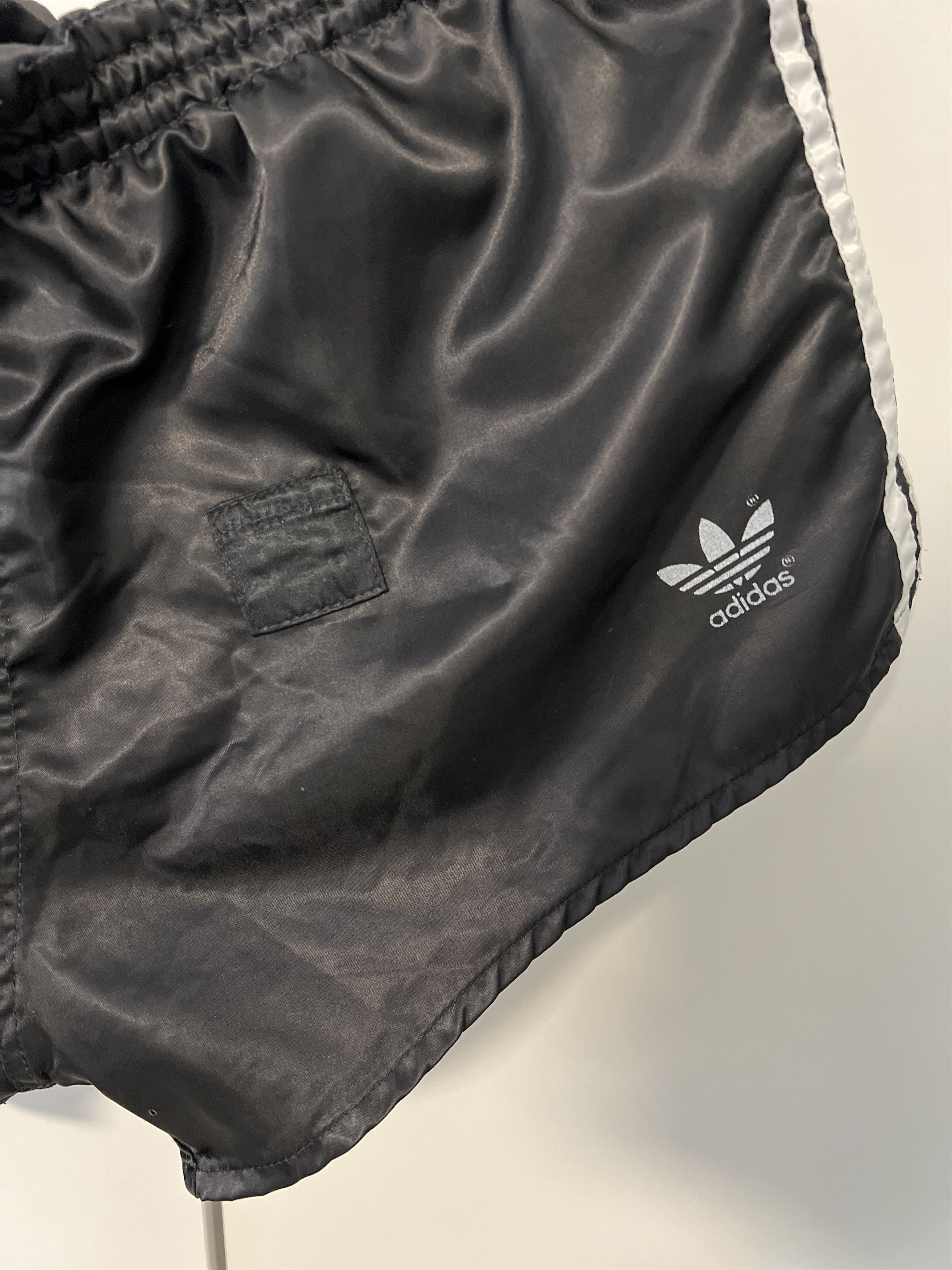 Adidas ADIDAS VINTAGE SHORTS MADE IN WEST GERMANY Short Size US 34 / EU 50 - 5 Thumbnail