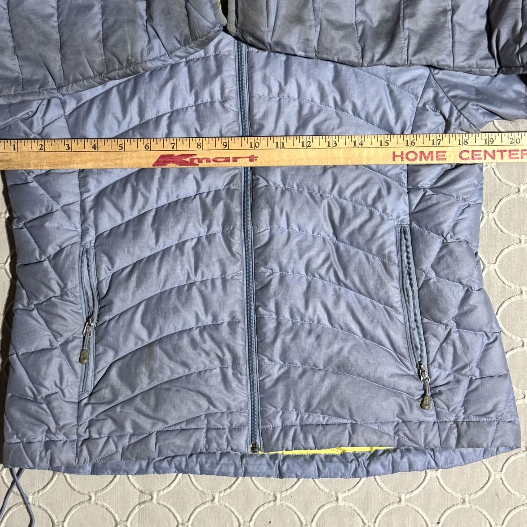 Patagonia Patagonia Jacket Womens Small Quilted Full Zip Insulated Lightweight Outdoors Gray Zip Pockets Packable Casual Travel Women's Small Jacket Size S / US 4 / IT 40 - 8 Thumbnail