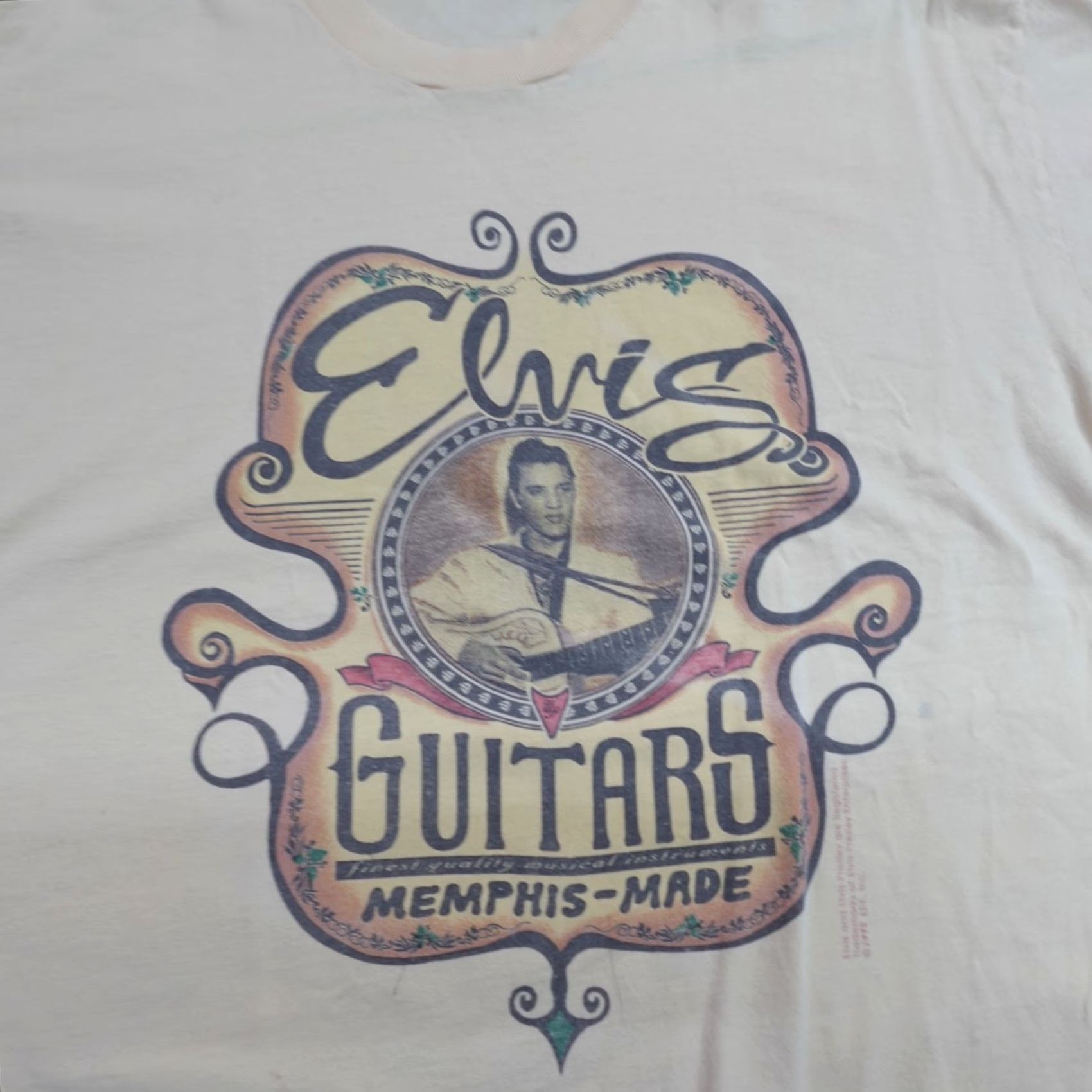 Vintage VINTAGE Elvis Guitars Mens T-shirt XL Beige USA Graphic Print Crew Neck Short Sleeve American Vintage 1995 Size US XL / EU 56 / 4 - 2 Thumbnail