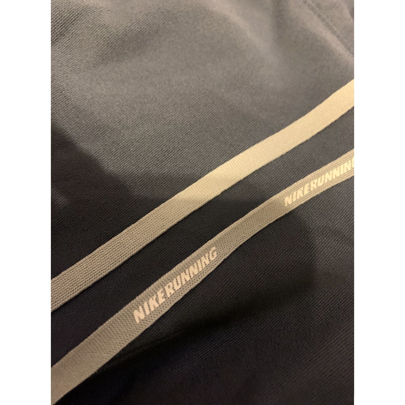 Nike Nike Women’s Dri-Fit Capri Crop Leggings Run Athleisure Black Gray Sz M Regular Adult Women Size 32" / US 10 / IT 46 - 3 Thumbnail