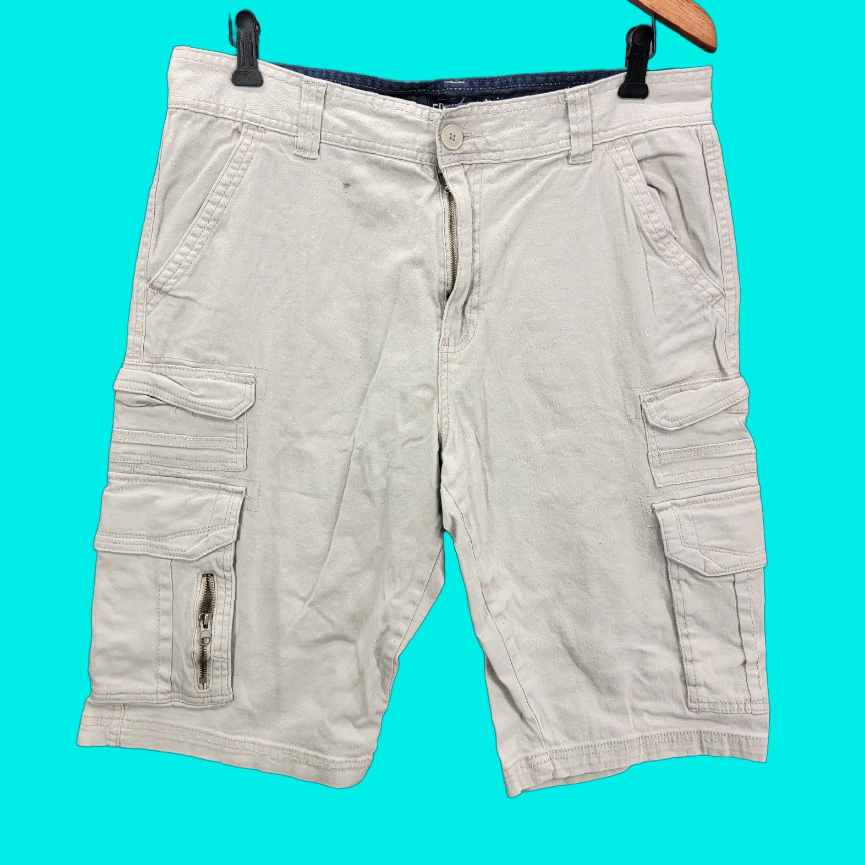 Vintage Company Eighty One shorts Cargo Chino Zip Fly Men's 34 White Cotton Blend 5-Pocket Regular Vintage No N/A Size US 32 / EU 48 - 1 Thumbnail