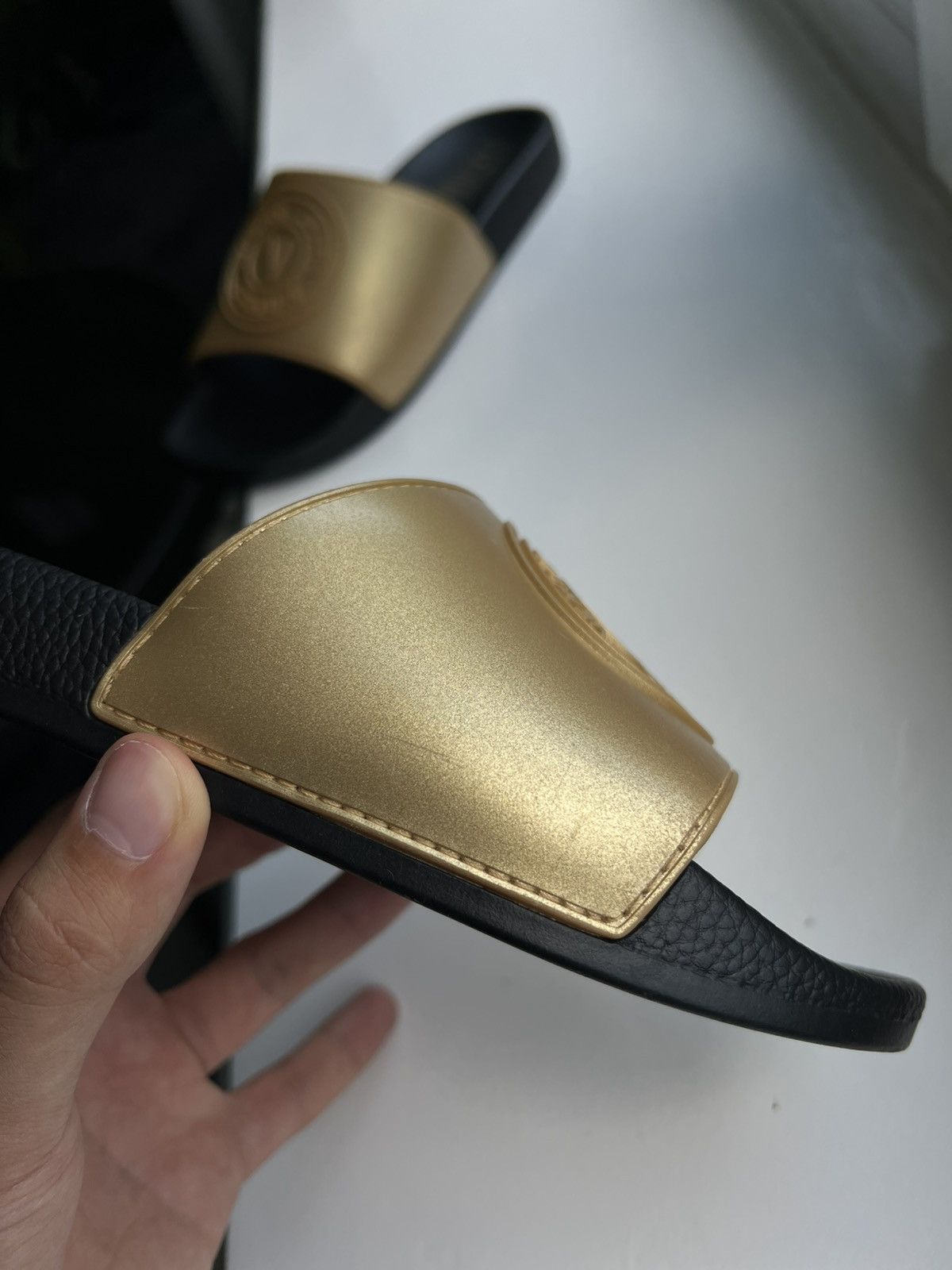Versace Jeans Couture Versace Jeans Couture Gold Slides Logo Size 37 (23 cm) Size US 7 / IT 37 - 8 Thumbnail