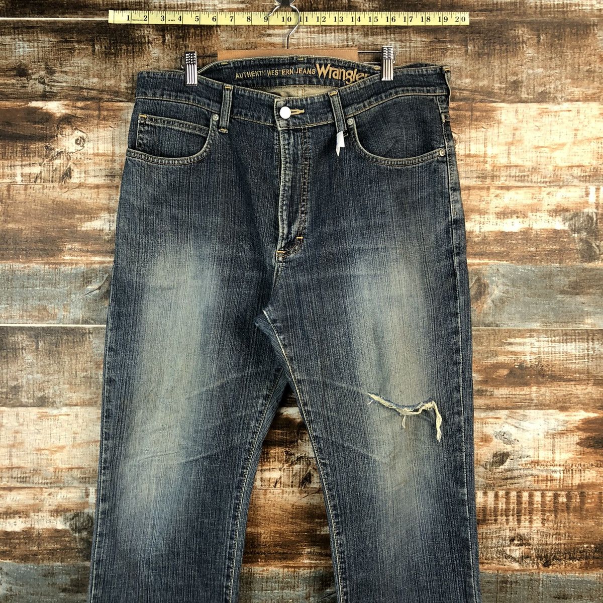 Wrangler Wrangler Blue vintage ripped Distressed Denim Pants #A2381 Size US 36 / EU 52 - 2 Thumbnail