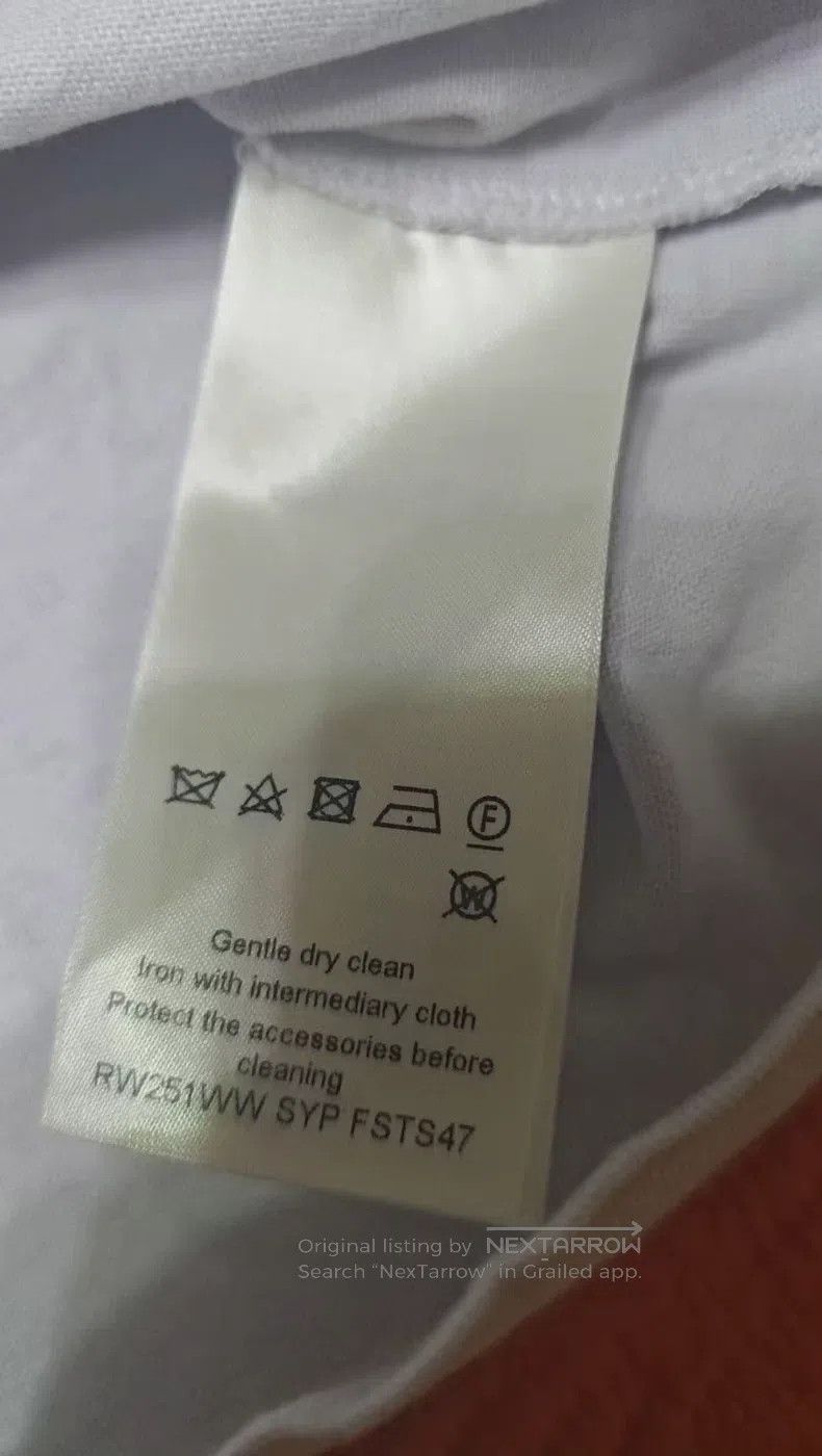 Louis Vuitton Louis Vuitton Short T-shirt Size XS / US 0-2 / IT 36-38 - 5 Thumbnail