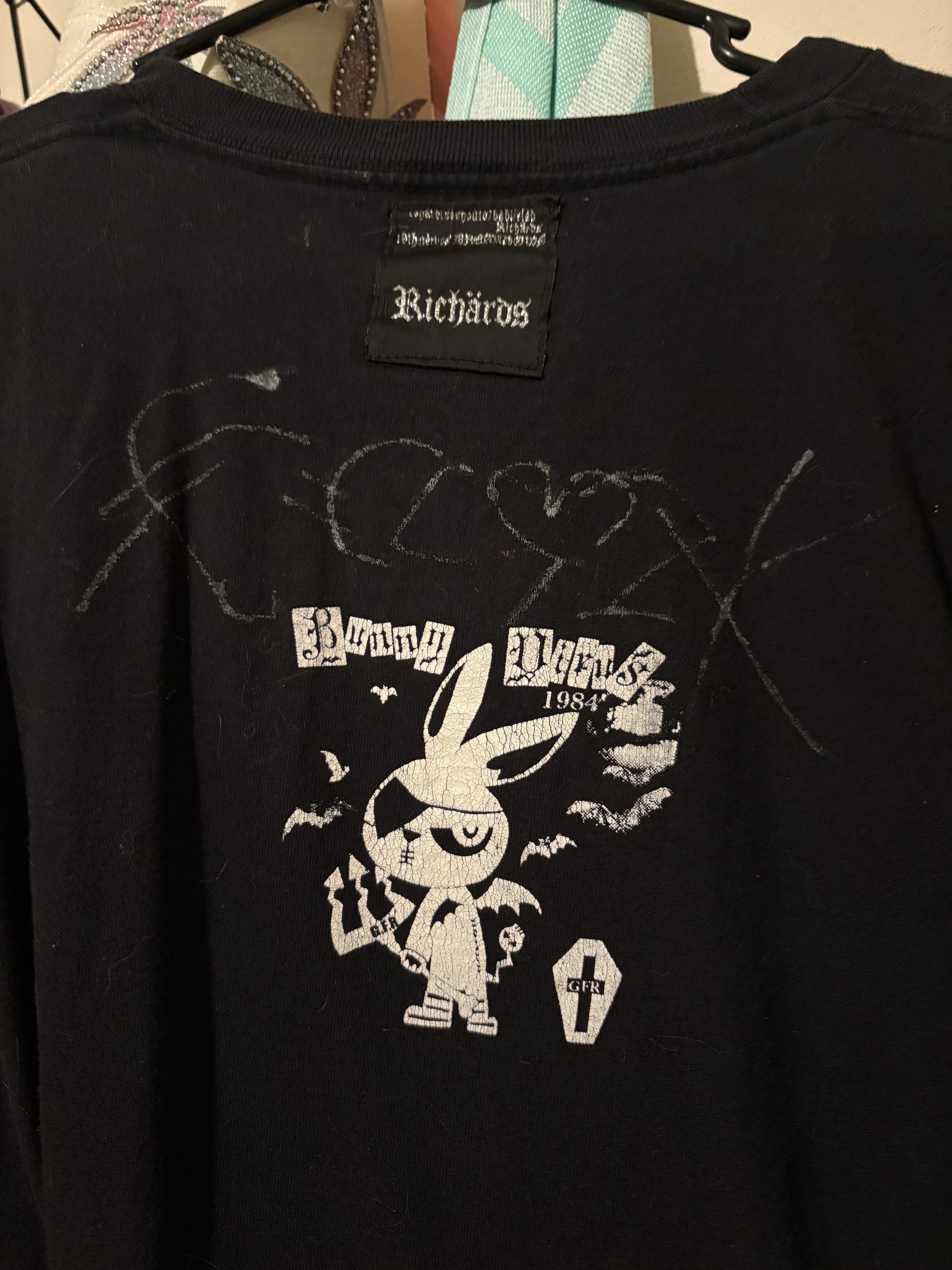 Mari's Rock Maris Rock Fuckin Rock Love&Peace tshirt signed by Ecco2k Size US XL / EU 56 / 4 - 2 Thumbnail