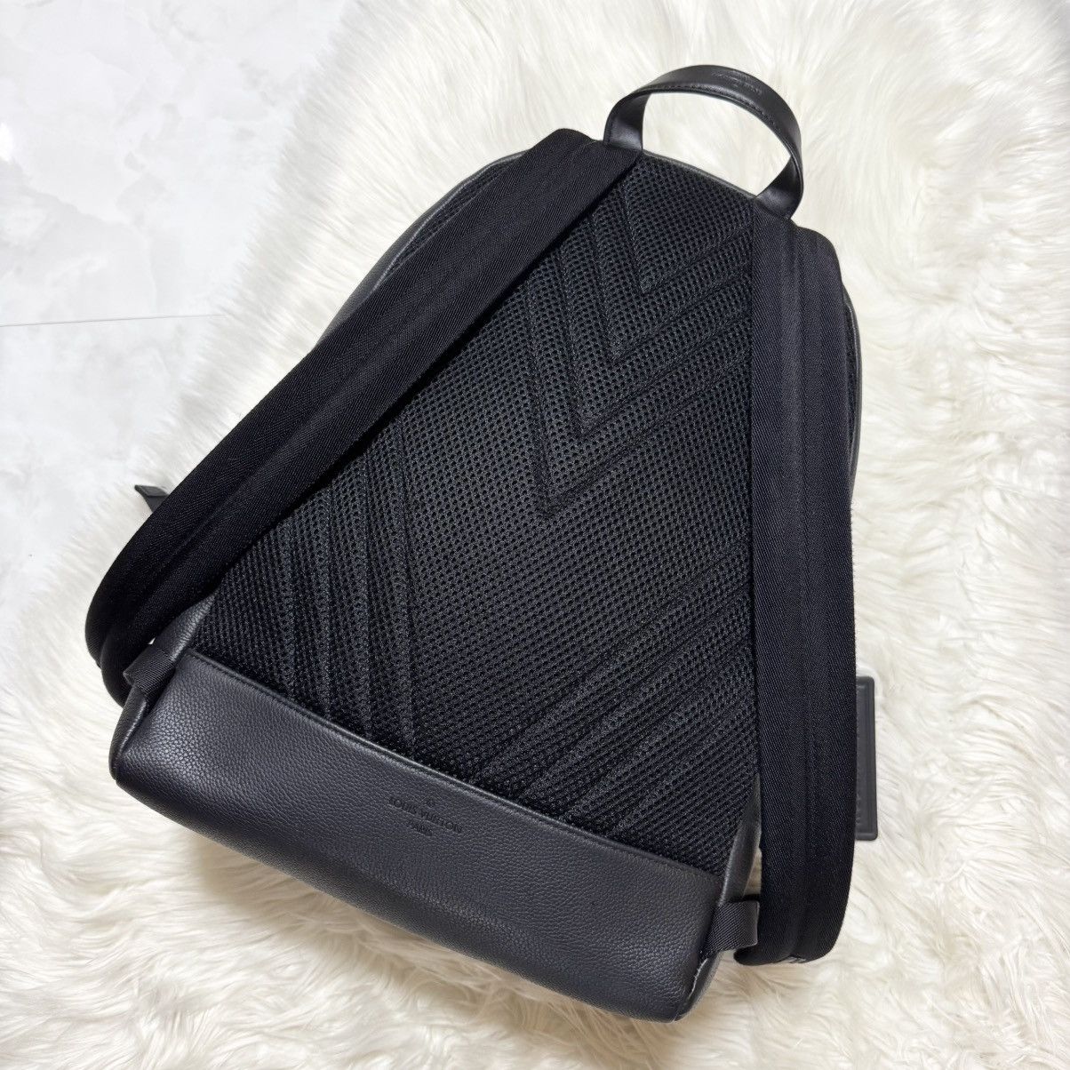 Louis Vuitton Authentic Louis Vuitton LV Aerogramme Leather Backpack Size ONE SIZE - 6 Thumbnail