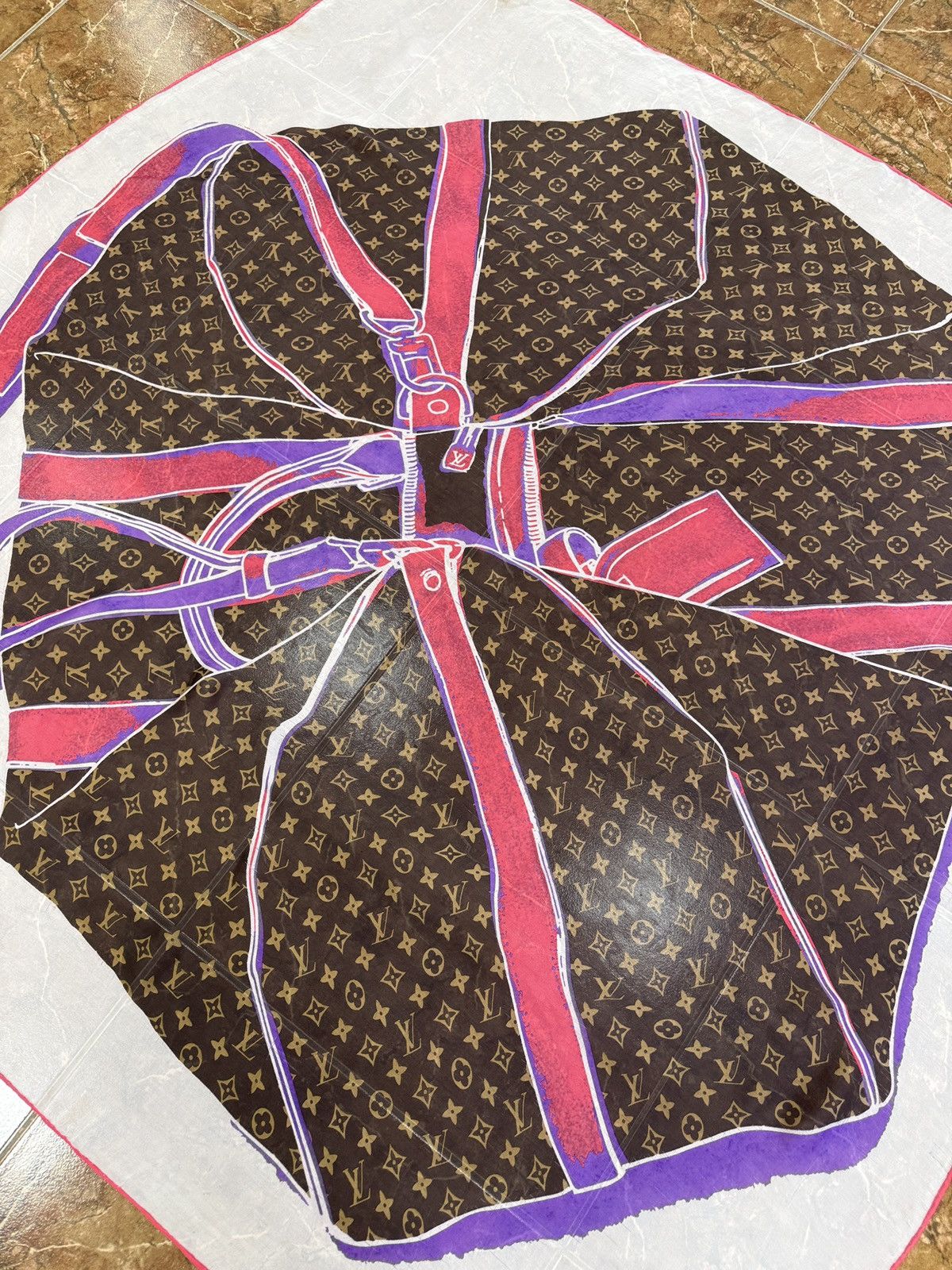Louis Vuitton 🇮🇹 Louis Vuitton Monogram Silk Scarf Shawl Wrap Luxury Rare Size ONE SIZE - 20 Thumbnail