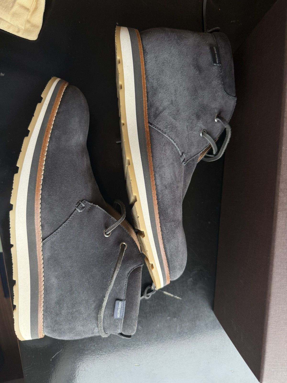 Louis Vuitton Louis Vuitton Men’s Suede Ankle Boots Size US 10 / EU 43 - 8 Thumbnail