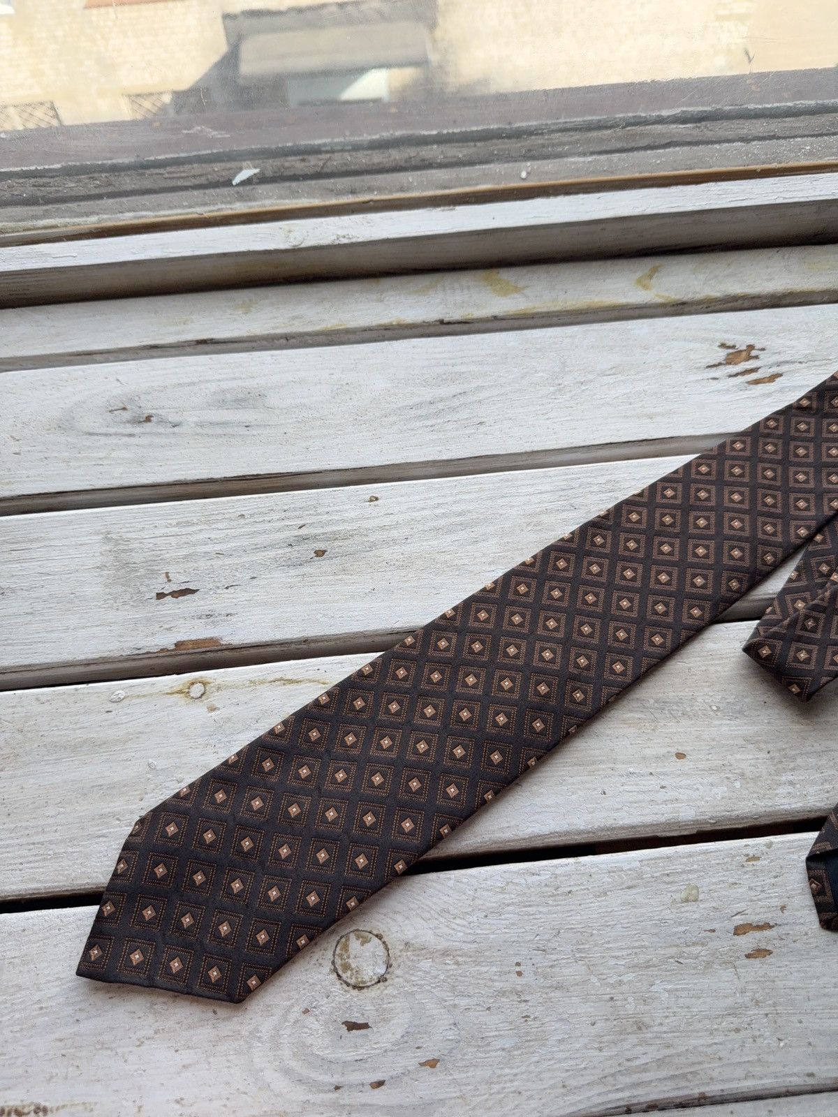 Designer × Hugo Boss Hugo Boss Italy Silk Tie Brown Geometric Diamond Print Size ONE SIZE - 2 Thumbnail