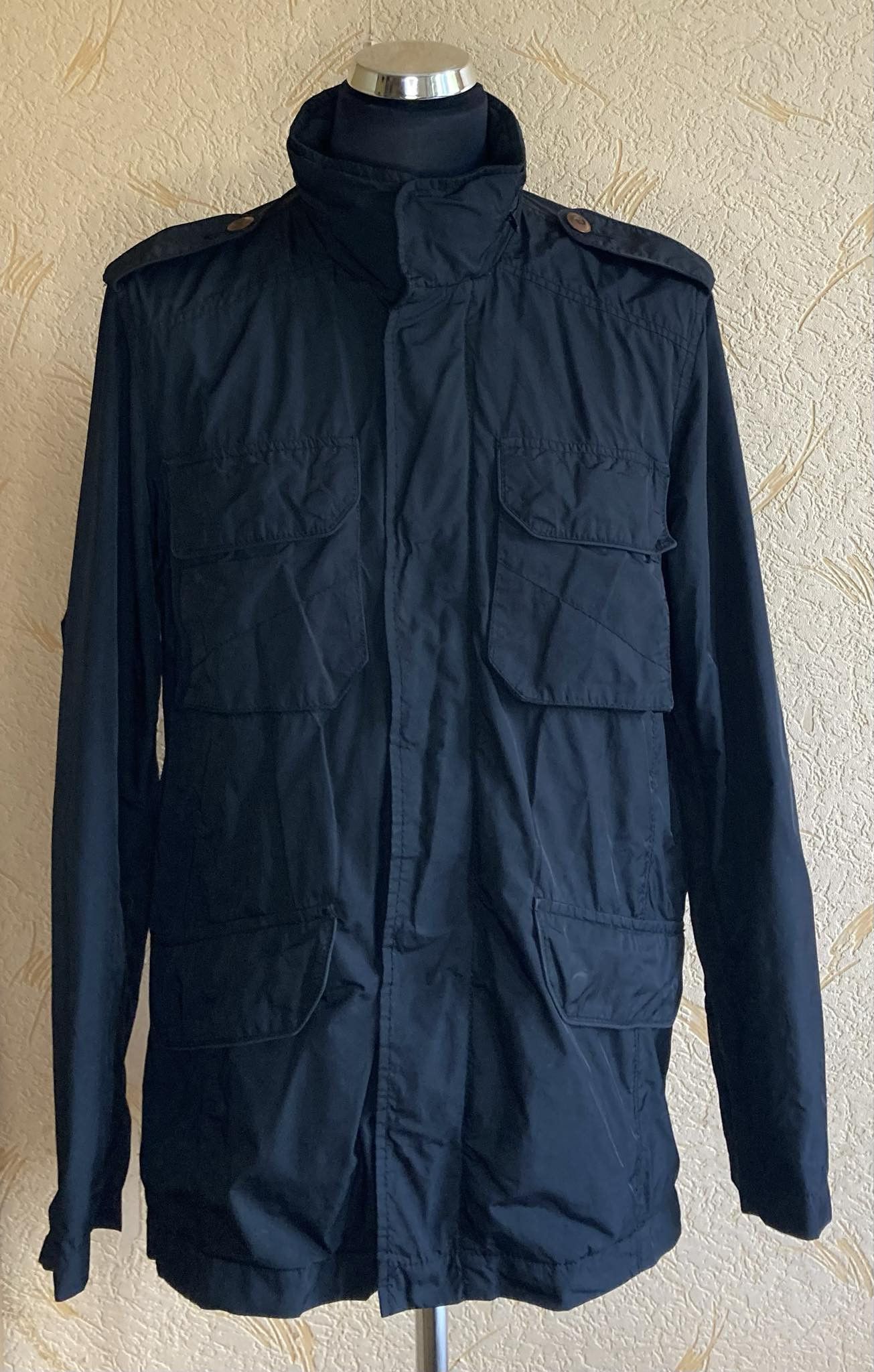 Tommy Hilfiger coat size. L