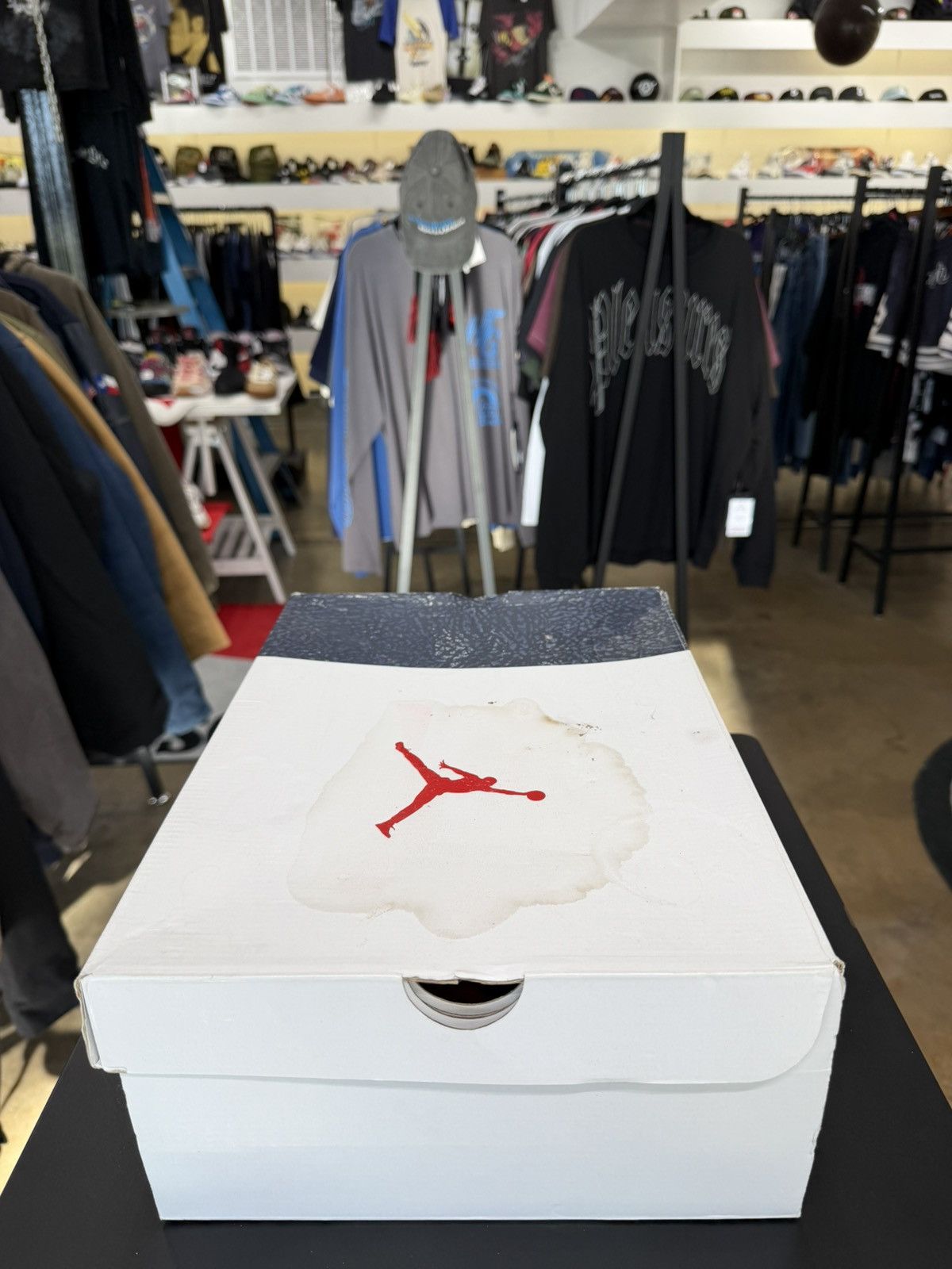 Jordan Brand Air Jordan 3 Fire Red Denim Size 10.5 (2020) Size US 10.5 / EU 43-44 - 15 Thumbnail