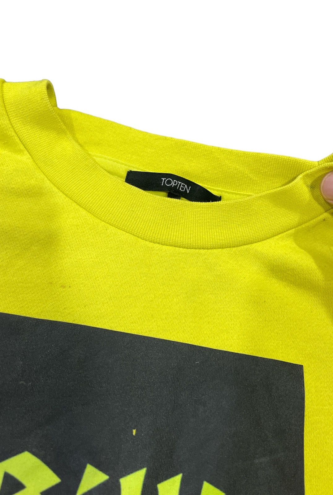Other BILLIE EILISH TONGUE-OUT PRINTED CUSTOM SWEATSHIRT NEON Size L / US 10 / IT 46 - 3 Thumbnail
