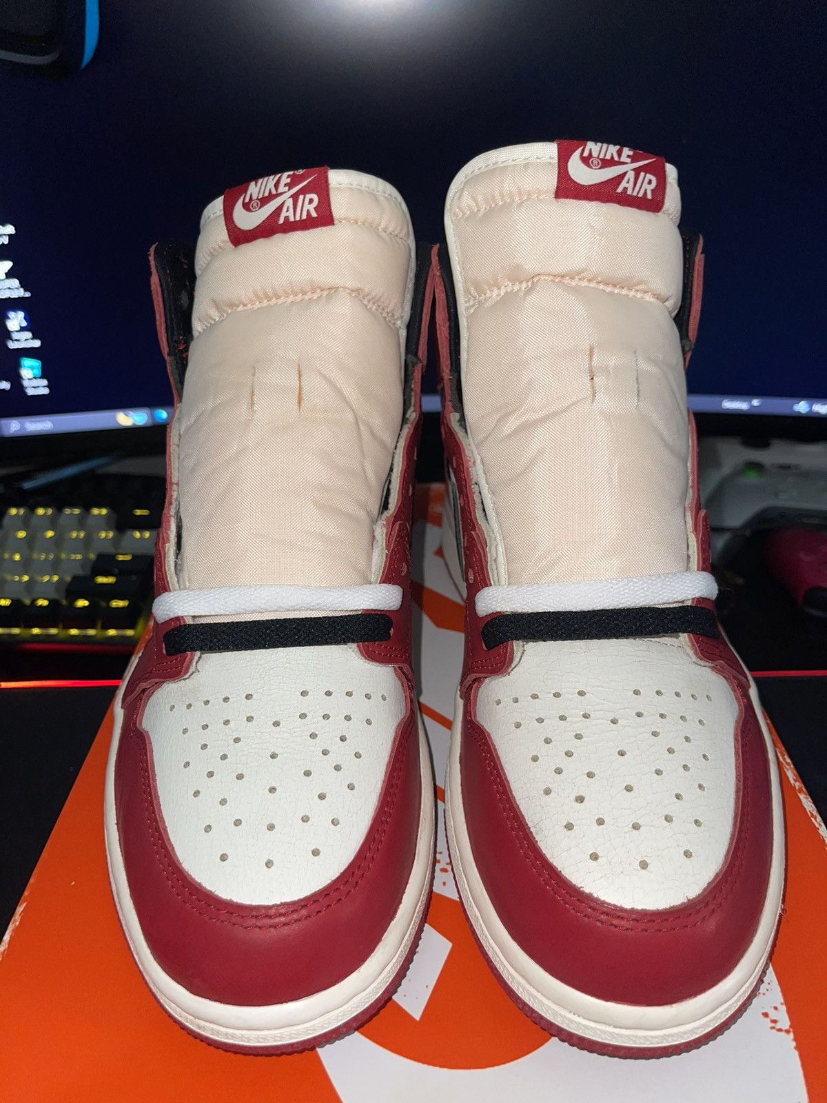image of Lost And Found Jordan 1S Size 9 Gently Used Shoes in Red, Men's