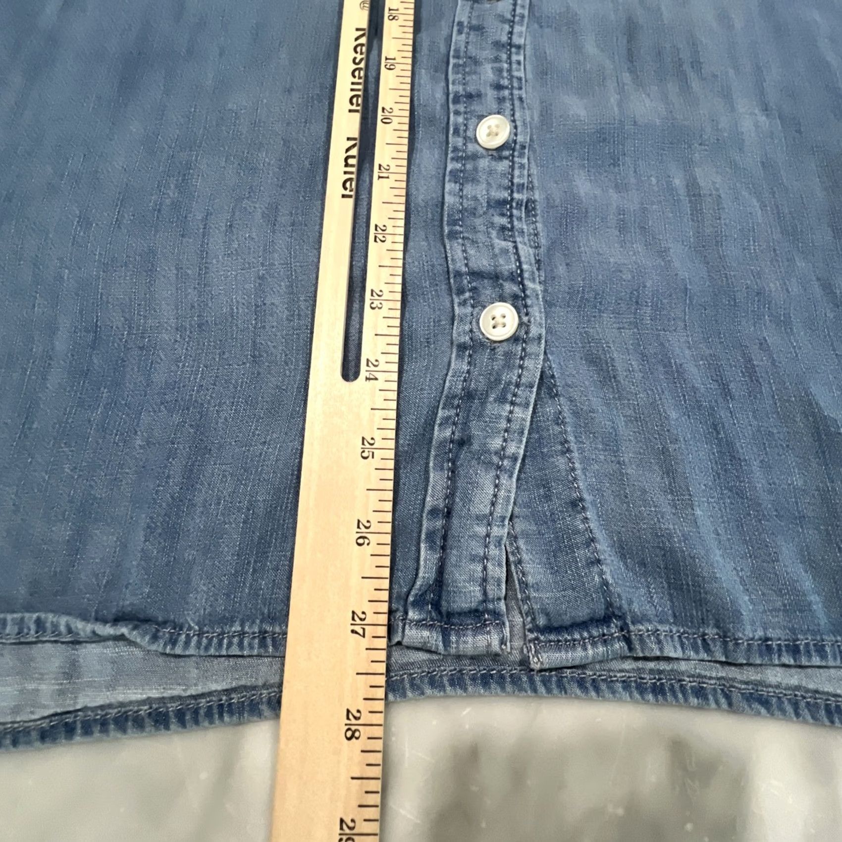 Banana Republic Banana Republic Shirt Women XL Blue Chambray Button-Up Balloon Sleeve Lyocell Size XL / US 12-14 / IT 48-50 - 6 Thumbnail
