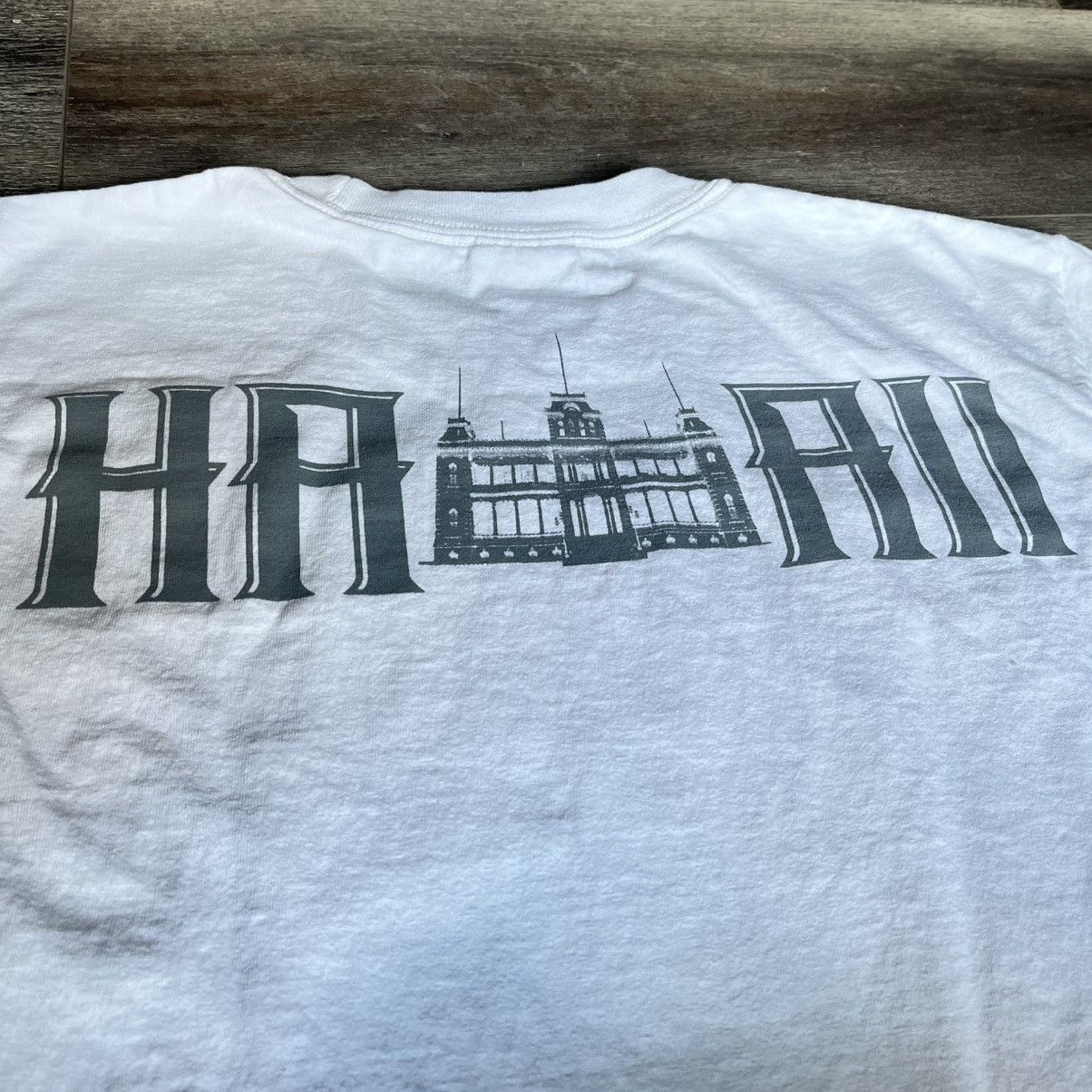 Vintage Vintage Y2K Hawaii’s Monarchy Rap Big Graphic Logo Tee Shirt Size US M / EU 48-50 / 2 - 4 Thumbnail