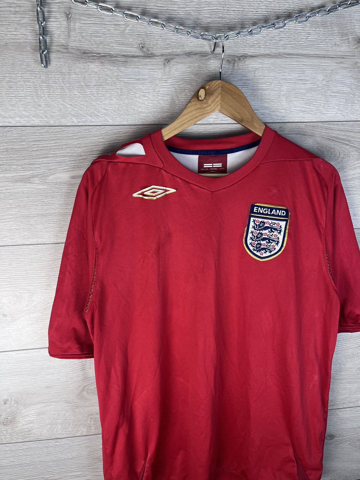 Umbro Vintage mens soccer jerseys Umbro England Size US XL / EU 56 / 4 - 2 Thumbnail