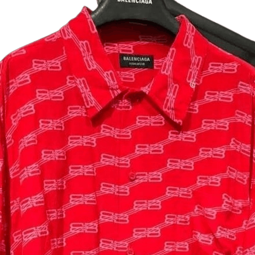 Balenciaga o1w1db11224 BB Monogram Minimal Shirt Large Fit in Red Size S / US 4 / IT 40 - 2 Thumbnail