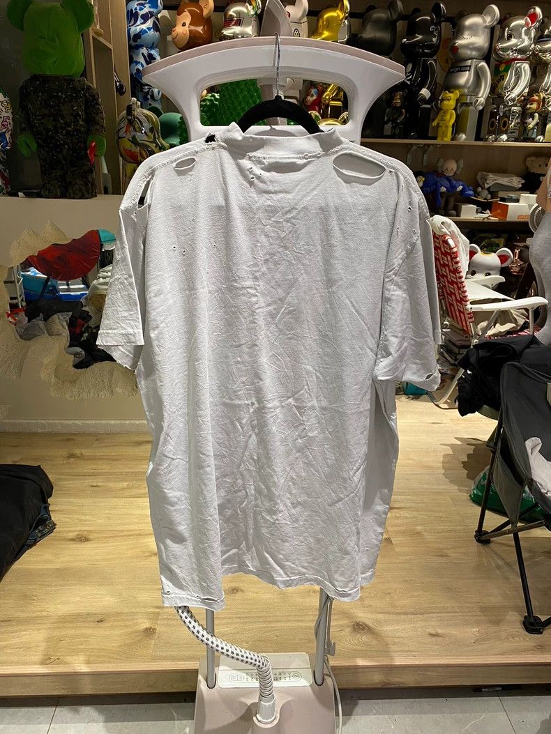 Balenciaga Balenciaga Special Edition Smiley Company Short Sleeve Size US S / EU 44-46 / 1 - 8 Thumbnail