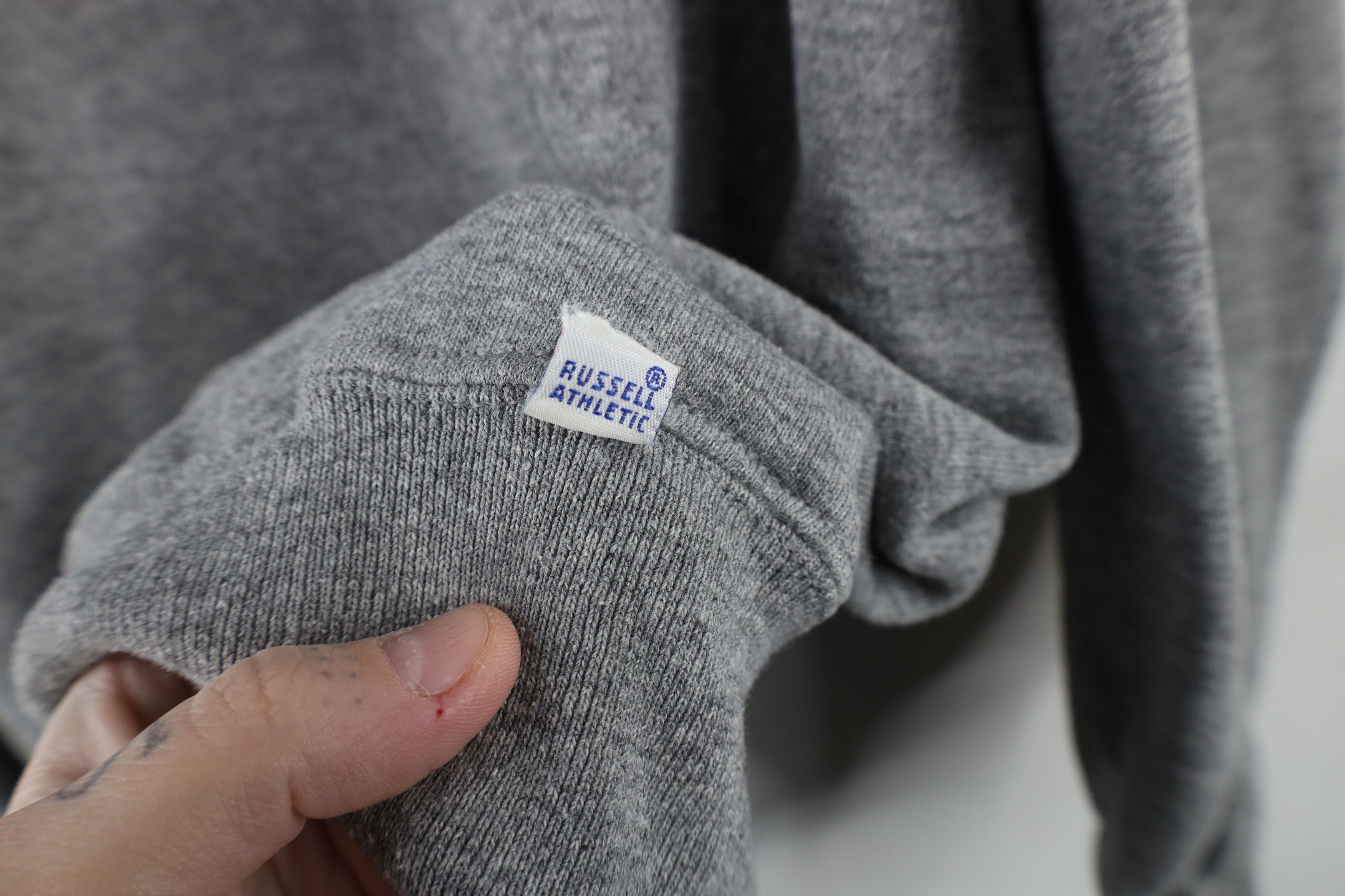 Russell Athletic × Vintage Vintage 90s Russell Athletic Crewneck Sweatshirt Gray USA Size US XL / EU 56 / 4 - 5 Thumbnail