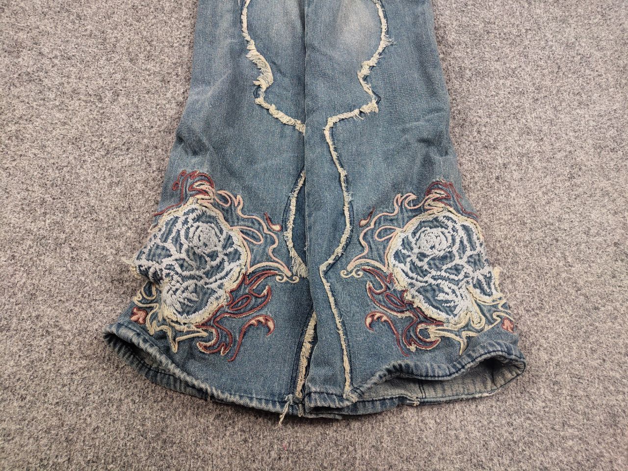 Le Grande Bleu (L.G.B.) Vtg Hysteric Glamour Style Flared embroidered Denim Jeans Size 25" / US 0 / IT 36 - 5 Thumbnail